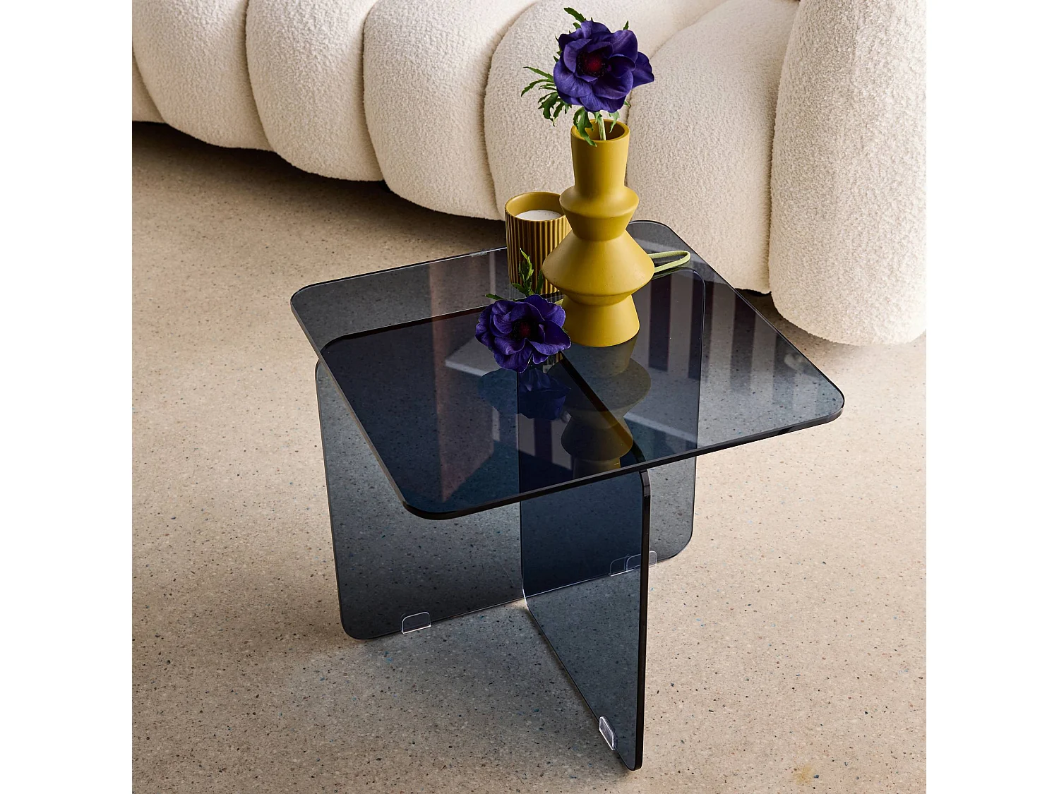 Mesita cuadrada de cristal templado azul gris