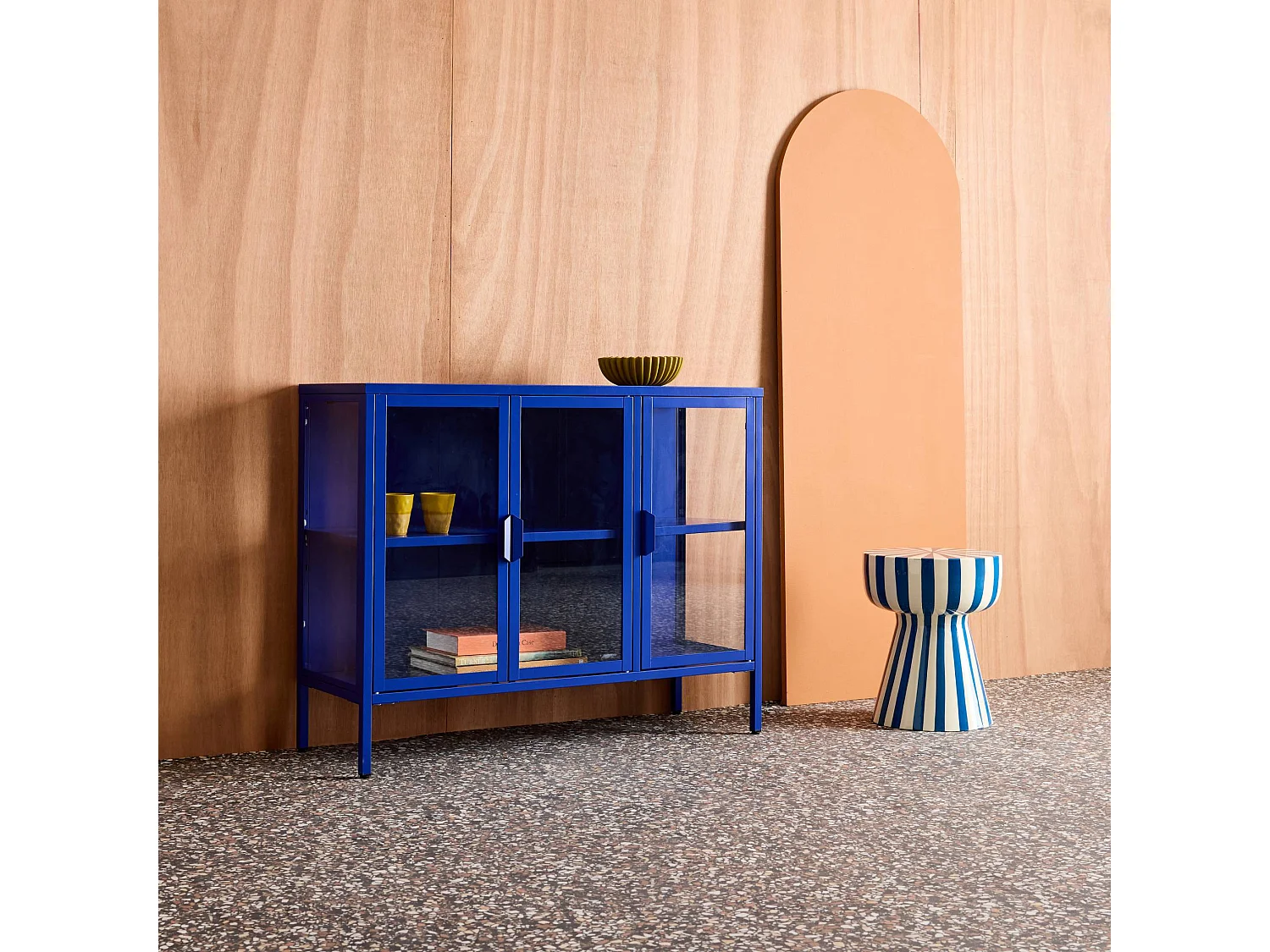 Buffet industriel métal et verre trempé 3 portes 100cm bleu - Arkansas