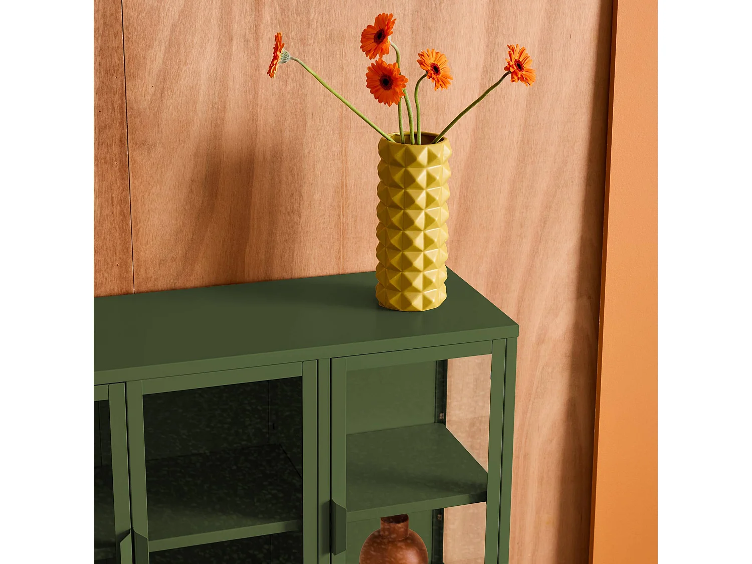 Aparador industrial de metal y vidrio templado 3 puertas, 100cm