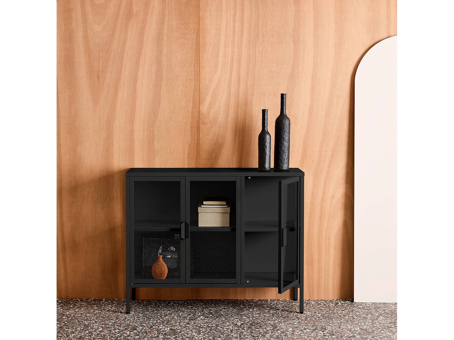 Aparador industrial de metal y vidrio templado 3 puertas, 100cm