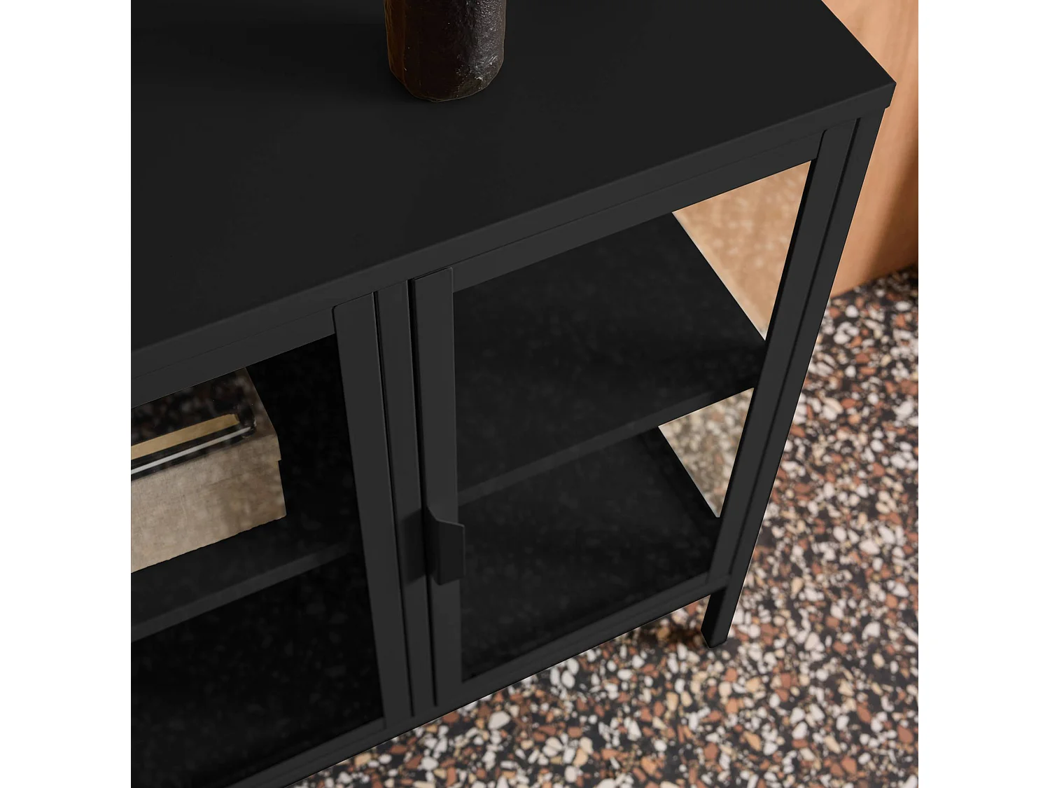 Aparador industrial de metal y vidrio templado 3 puertas, 100cm