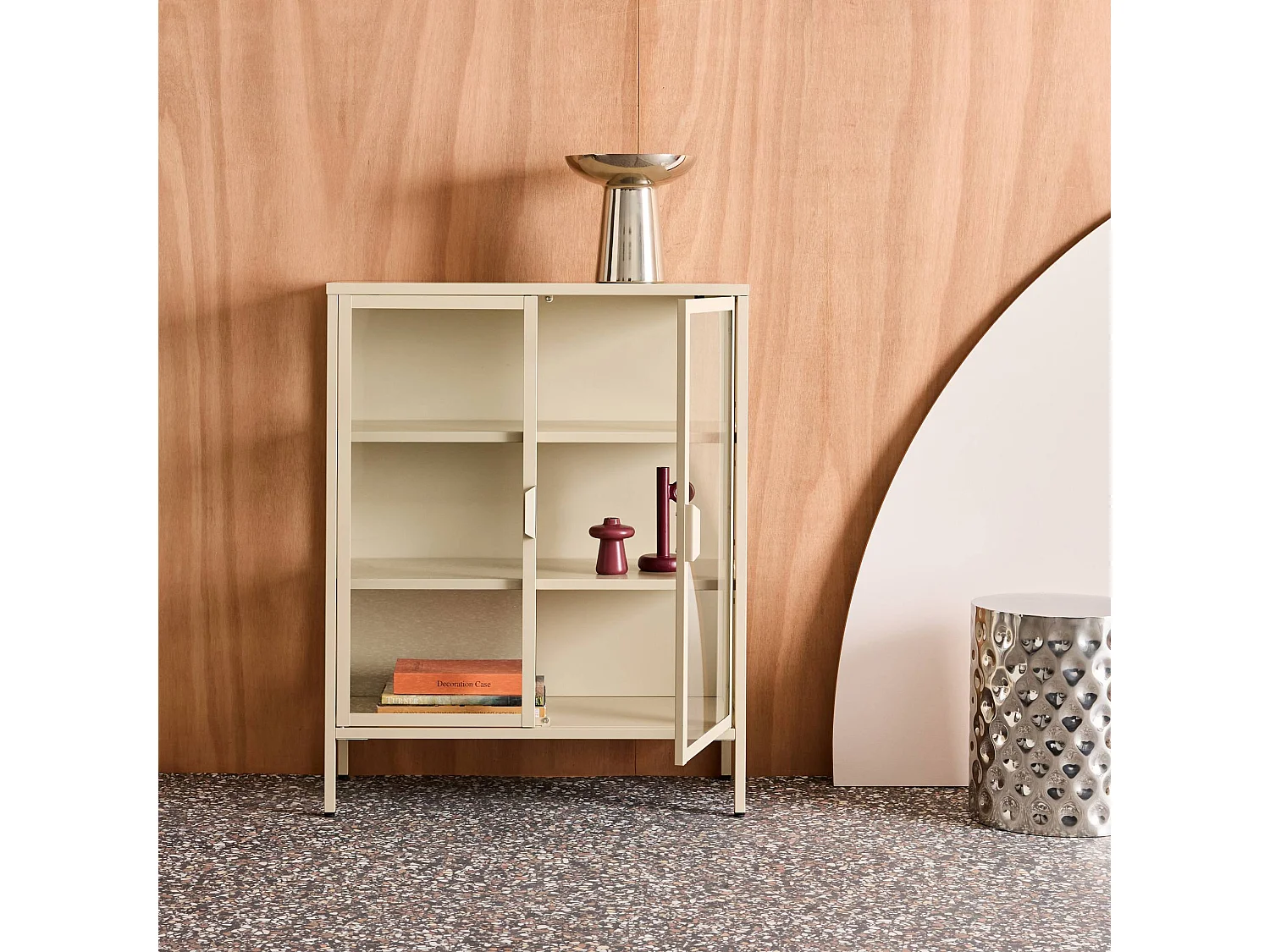 Vitrina de acero y vidrio templado de 2 puertas, 102cm beige