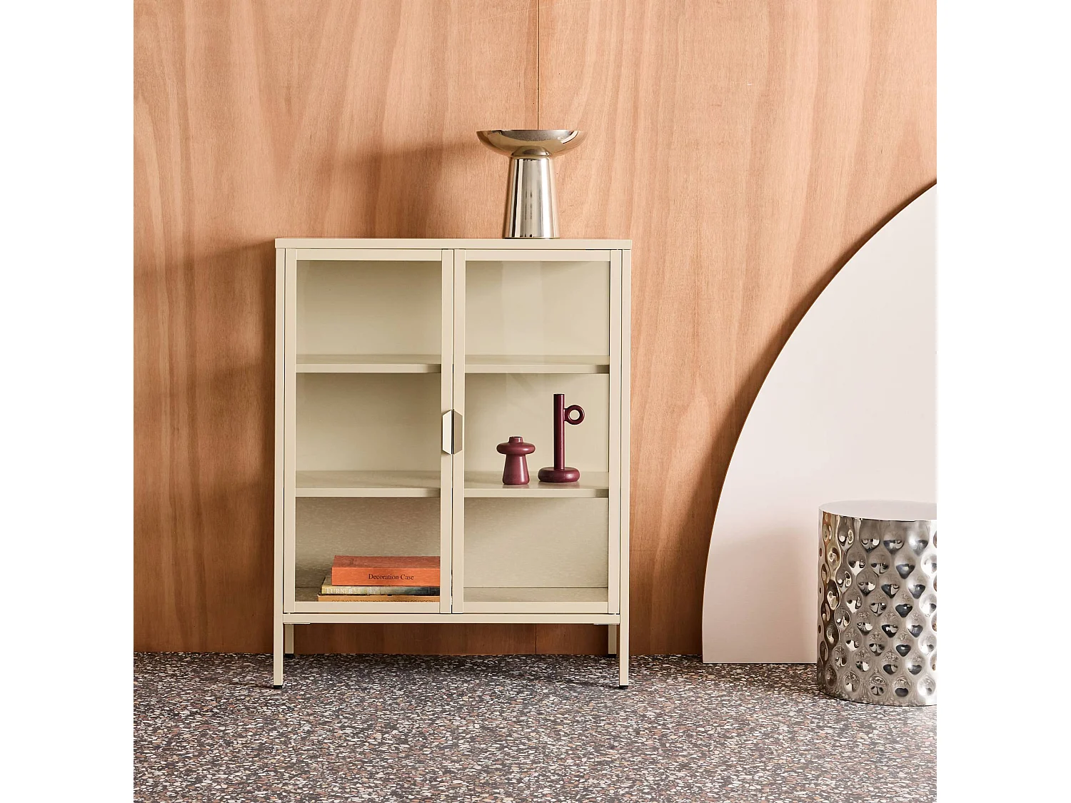 Vitrina de acero y vidrio templado de 2 puertas, 102cm beige