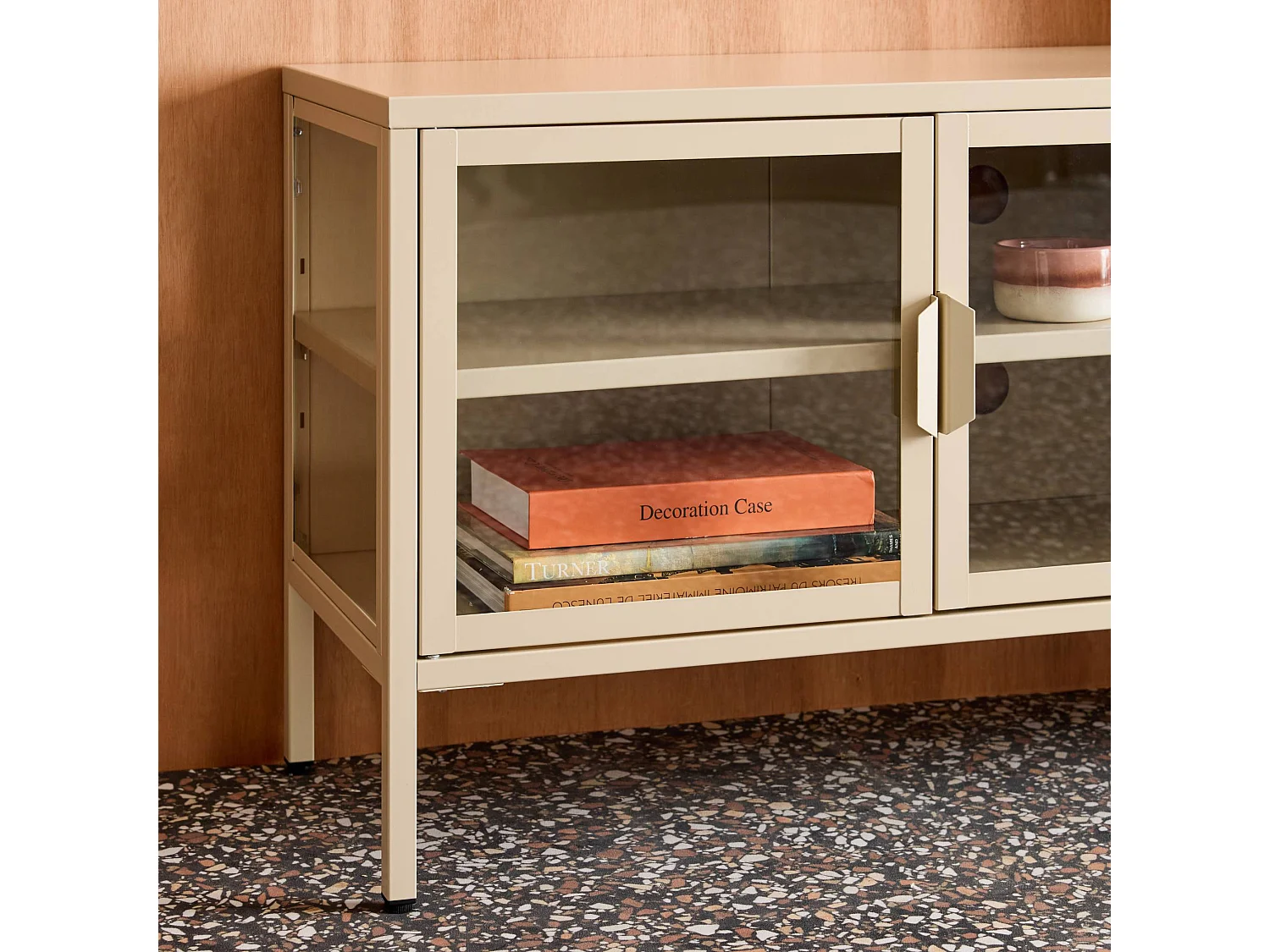 Mobile tv industriale in metallo e vetro temperato 3 ante 120cm, beige