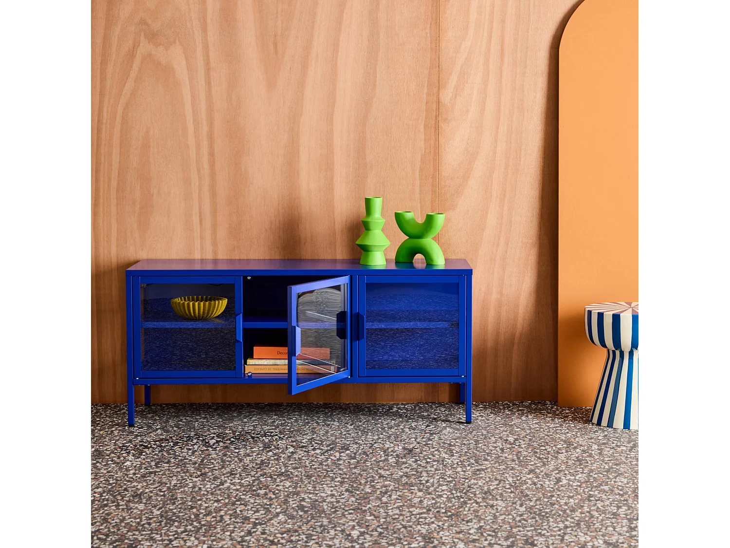 Meuble TV industriel métal et verre trempé 3 portes 120cm bleu - Arkansas