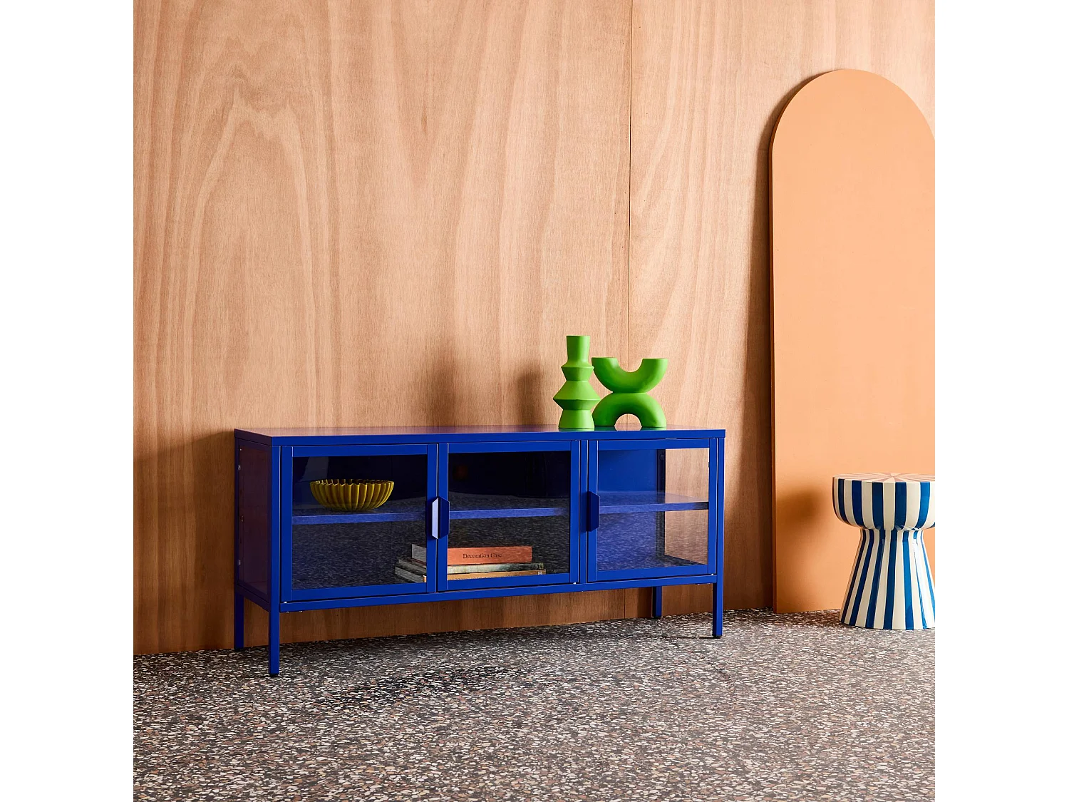 Meuble TV industriel métal et verre trempé 3 portes 120cm bleu - Arkansas