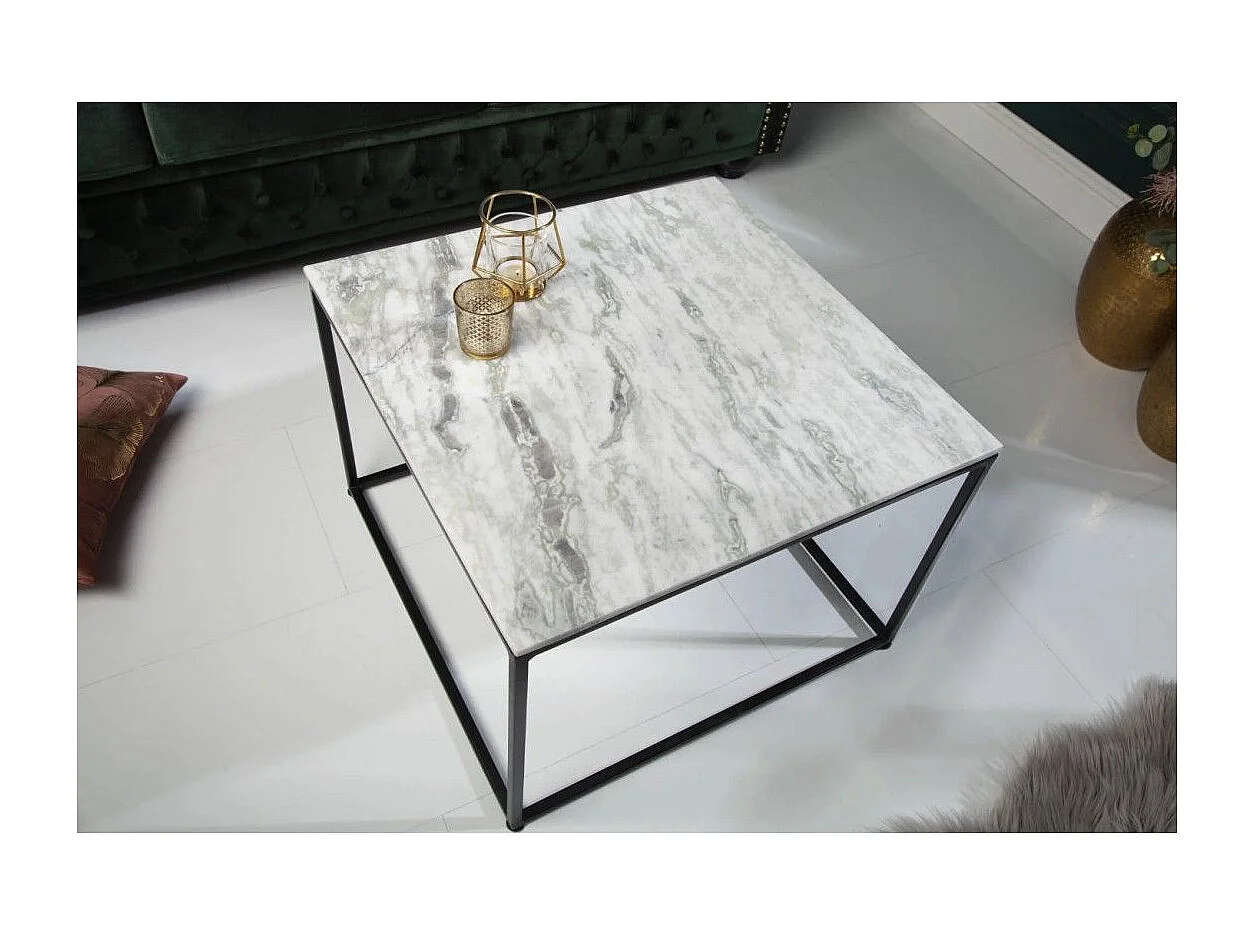 Quadratischer Couchtisch ABITTA 50 cm aus weißem Marmor und Metallbeinen im modernen Stil