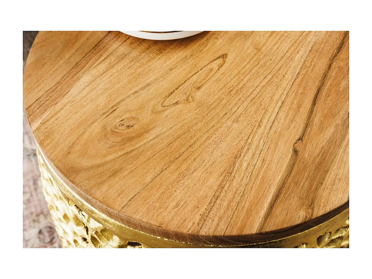 Lot de 2 tables basses METRIX dorées avec petit motif arrondi – Tables basses design en aluminium et bois d'acacia