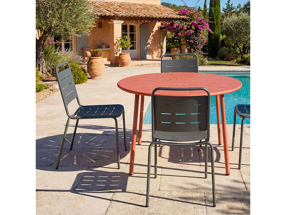 Zola - Table à manger de jardin 4 personnes ronde en métal  - Terracotta