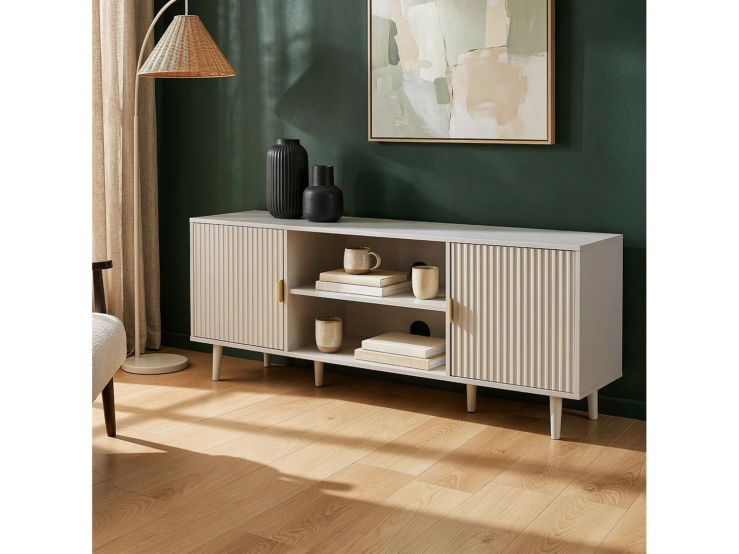 Meuble TV ZELDA L 147 cm avec 2 Portes et 2 Niches en Bois Blanc Cachemire Style Strié, Pour Téléviseurs jusqu'à 65"