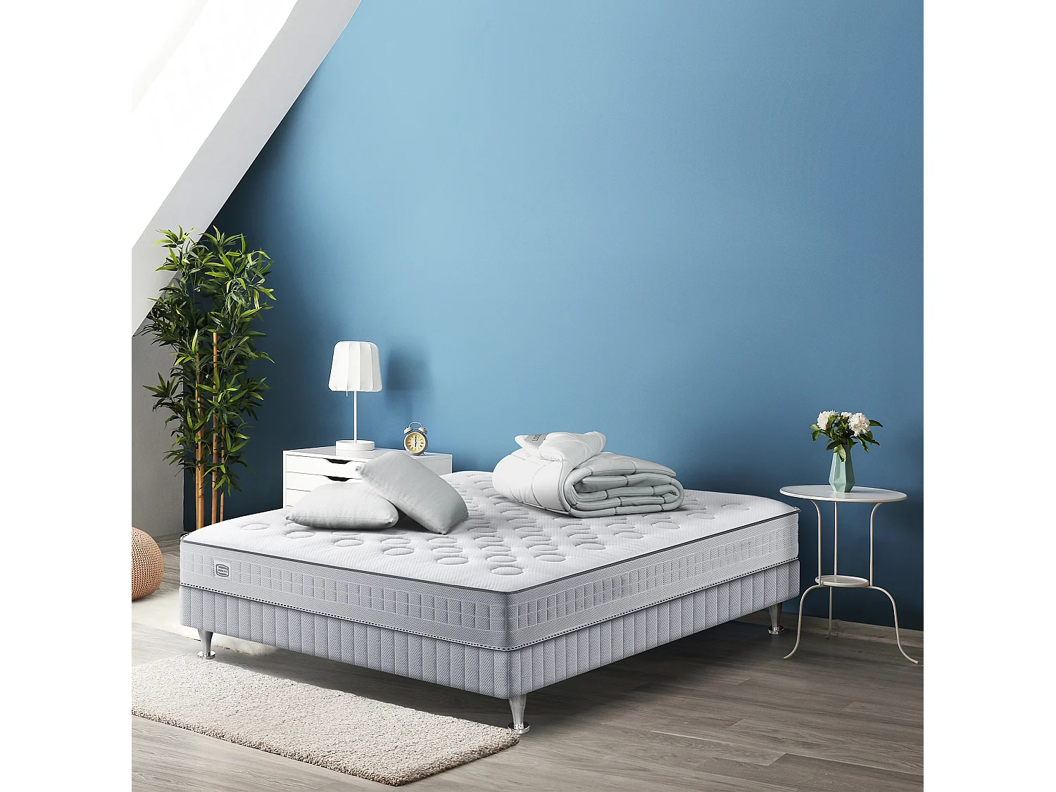 Matelas INITIAL 140x190, ressorts ensachés, ferme, H23 + 2 OREILLERS + COUETTE