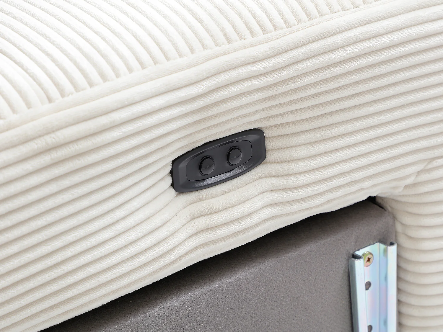 Canapé d'angle réversible avec assise coulissante électrique en velours côtelé beige NELUNI