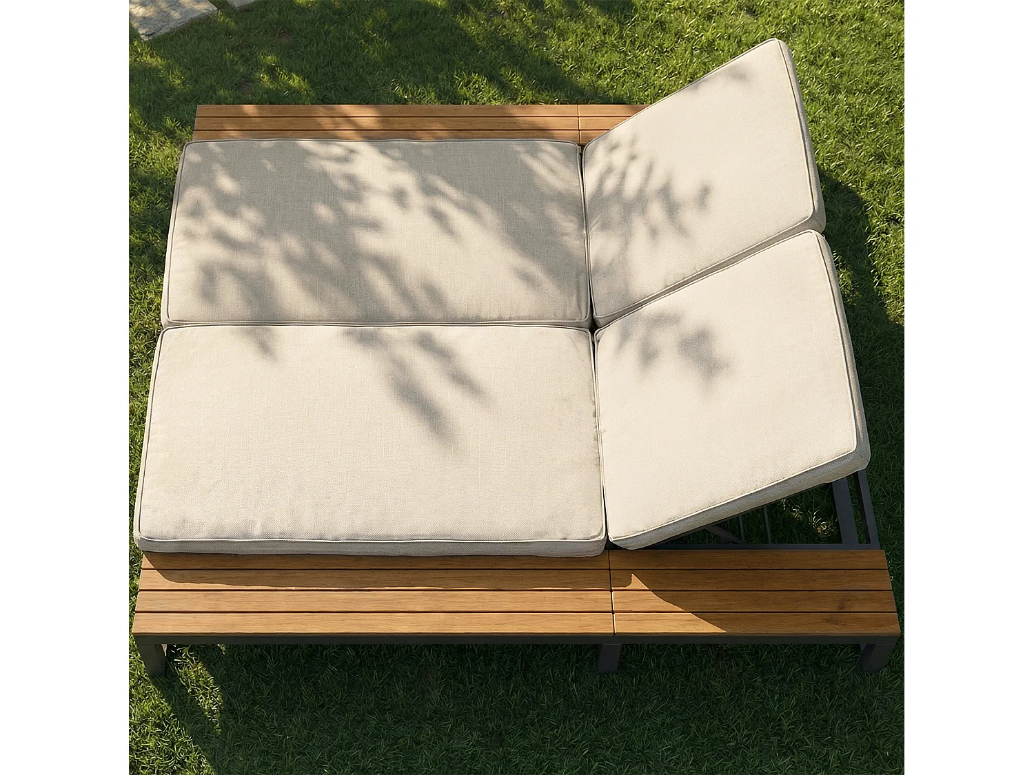 Bain de Soleil de Jardin Double avec Tablettes Latérales en WPC - Lit de Repos XXL 2 Places - Dossiers Inclinables Indépendants - Beige