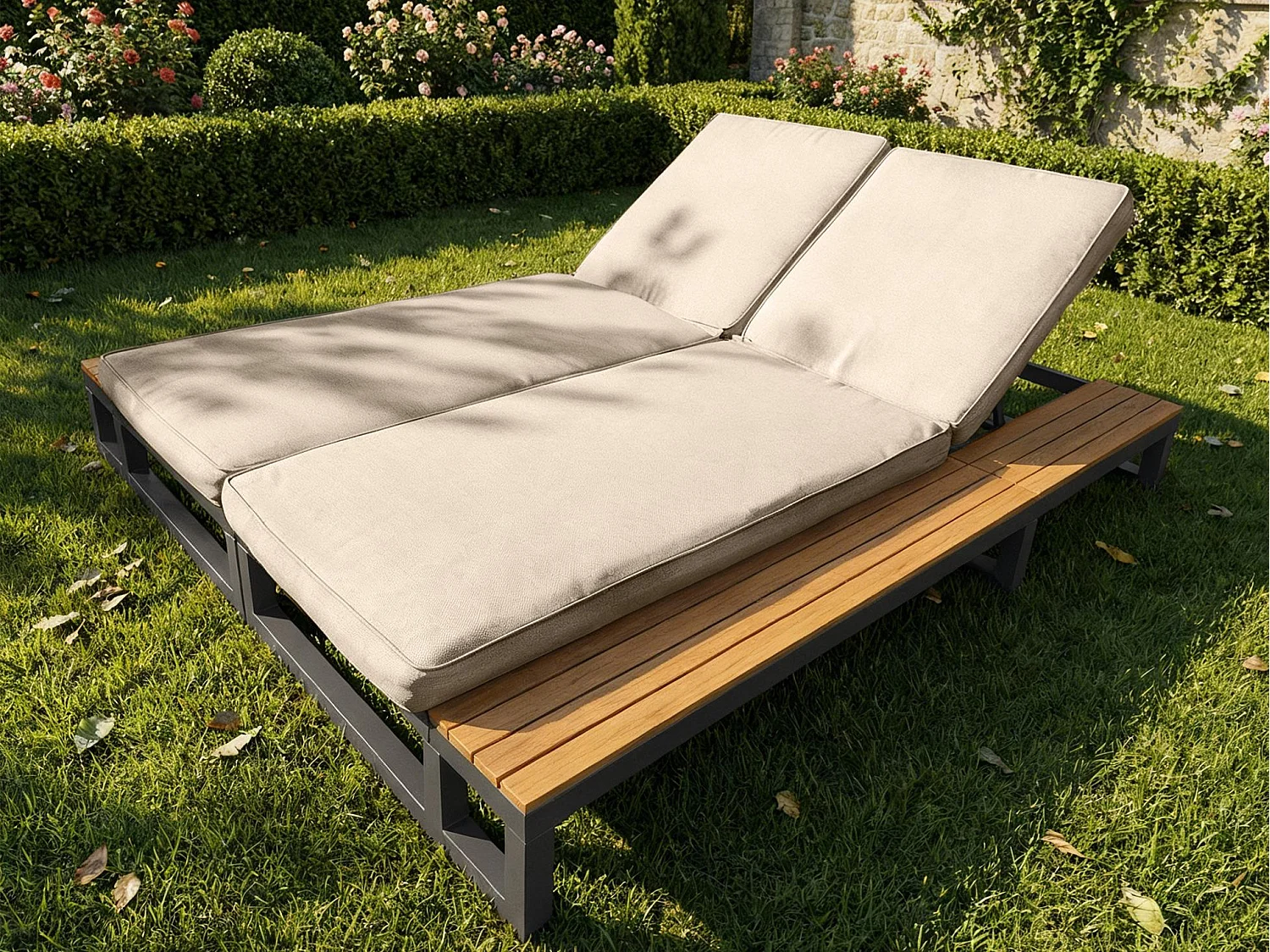 Bain de Soleil de Jardin Double avec Tablettes Latérales en WPC - Lit de Repos XXL 2 Places - Dossiers Inclinables Indépendants - Beige