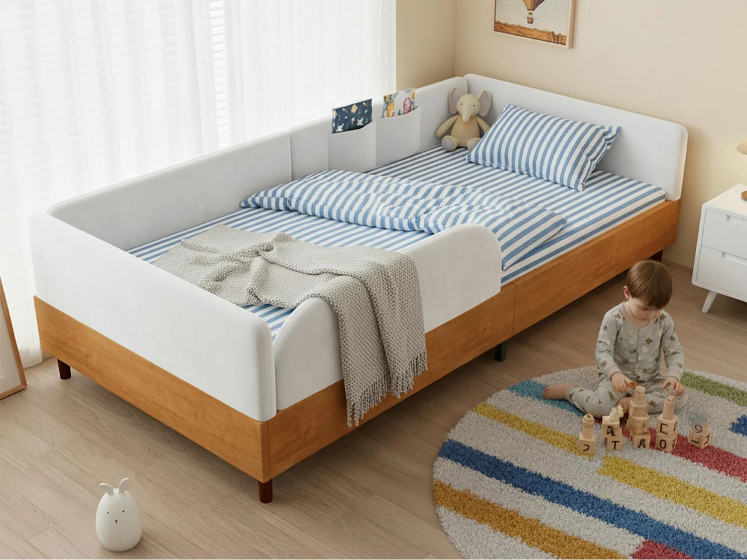 Lit pour enfant rembourré 90x200 cm - avec 2 sacs de rangement - Velours + contreplaqué - Blanc + Naturel(sans matelas)