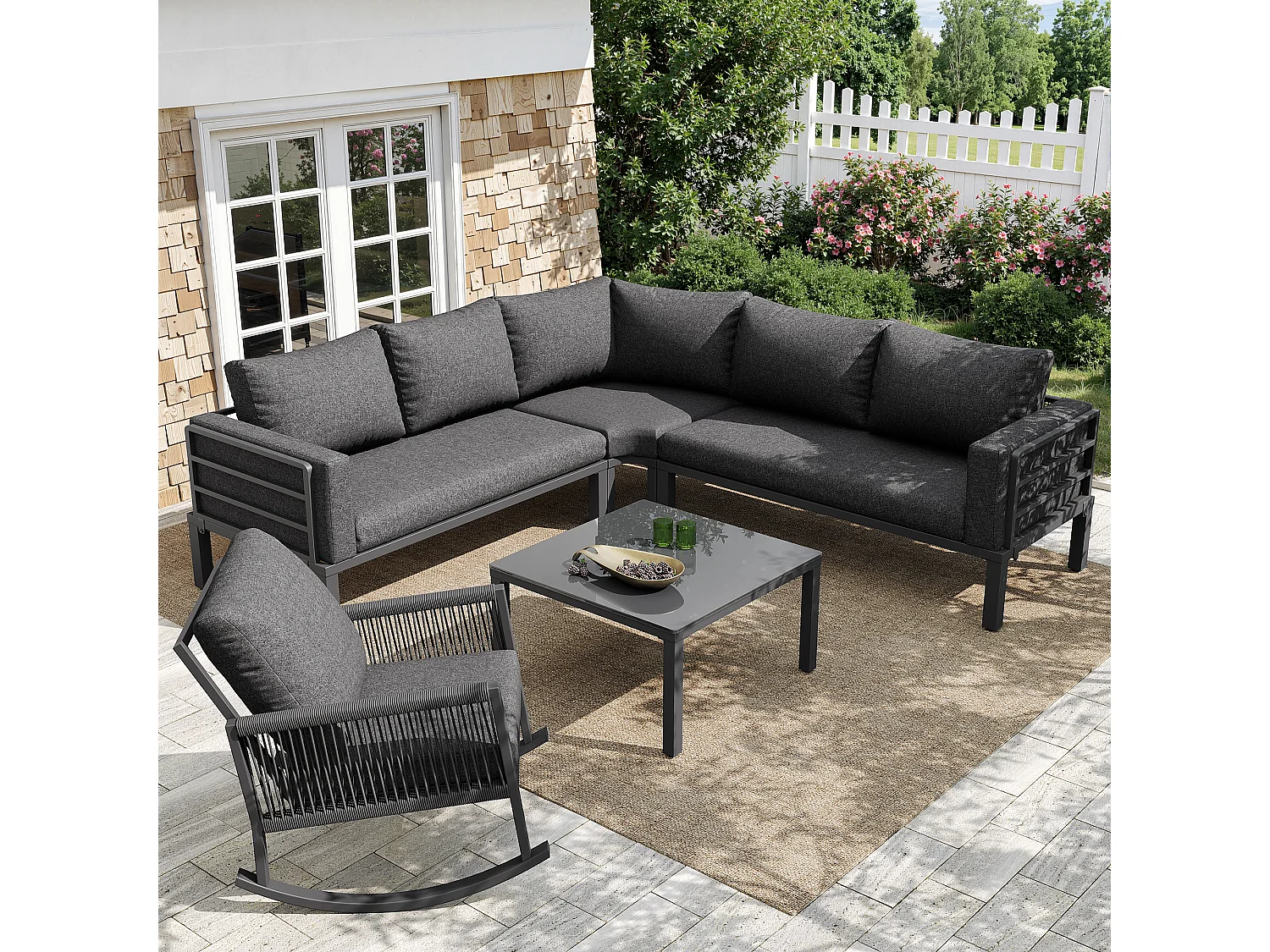 Sala de Jardim Modular 6 Lugares con Sofá de Canto e Cadeira de Balanço - Estrutura Metal e Corda Trançada - Mesa de Vidro - Cinza