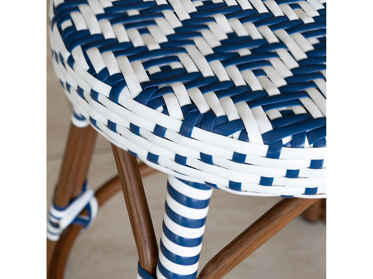 Now's Home - Tabouret De Bar Haut En Textilene Tresse Bleu Alu Aspect Bambou Scala