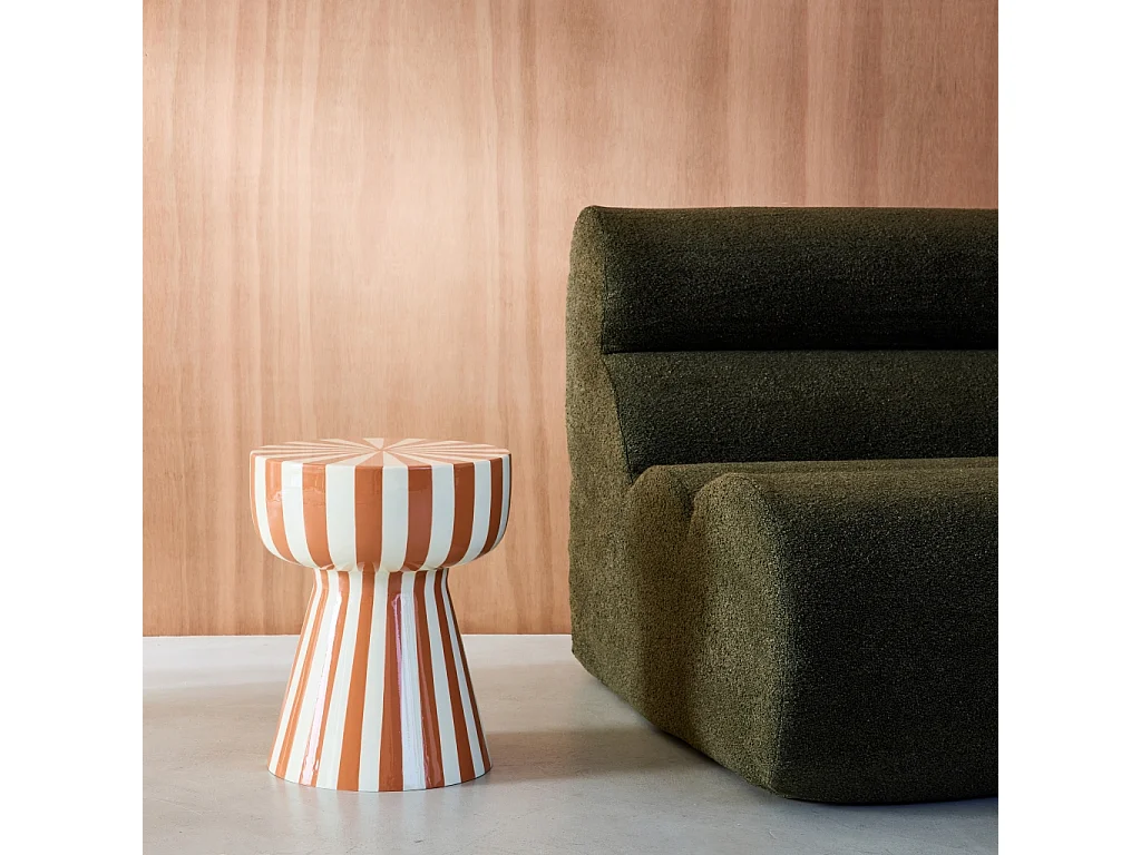 Tavolino in acciaio smaltato a righe bicolore, 41cm, terracotta