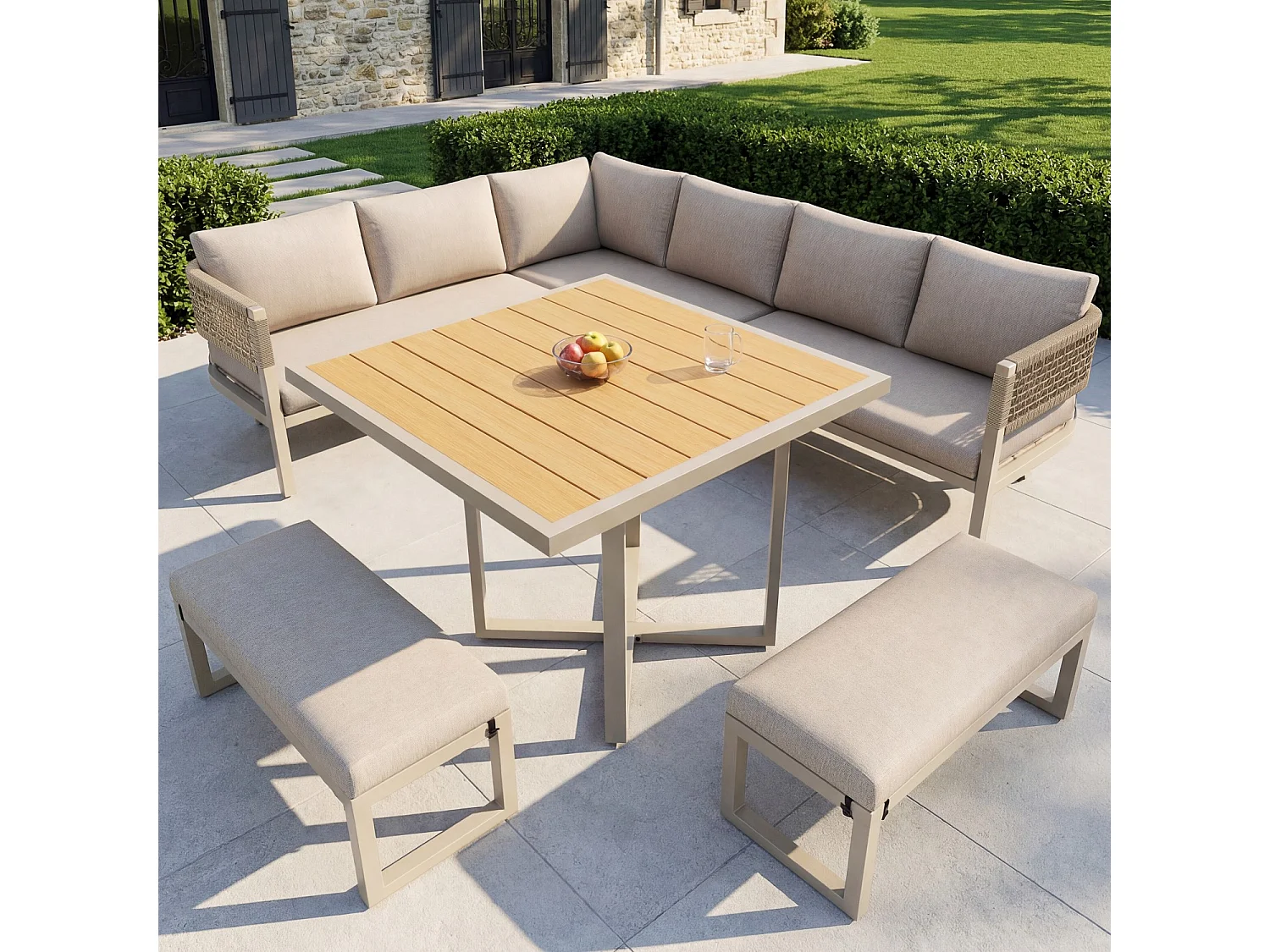 Tuinset voor 8 tot 10 personen, bestaande uit een grote eettafel van kunststof en hout met touwdetails, beige