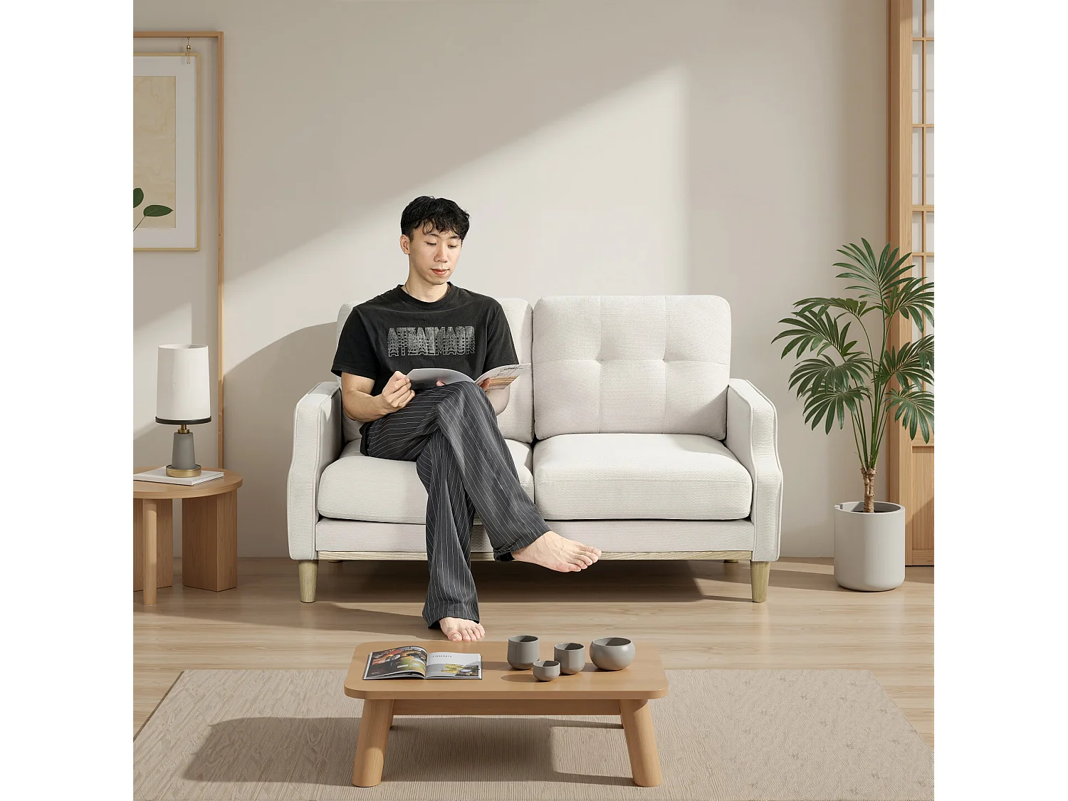 Sofá de dos plazas con puertos USB y patas de madera, con cojines gruesos, color beige