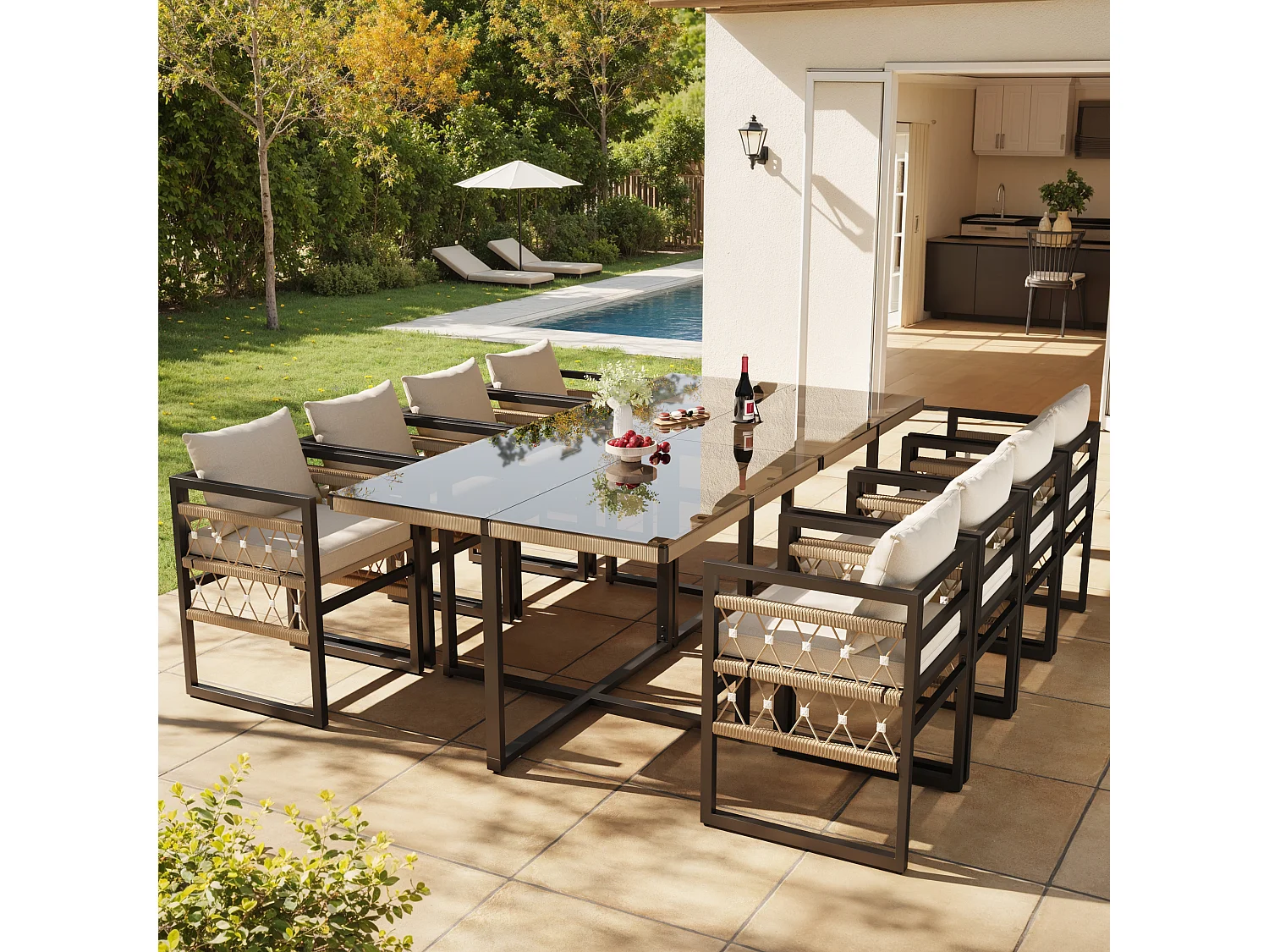 Set di divani da giardino 8 pezzi, struttura in ferro robusto con quattro cuscini beige, resistente alle intemperie, nero