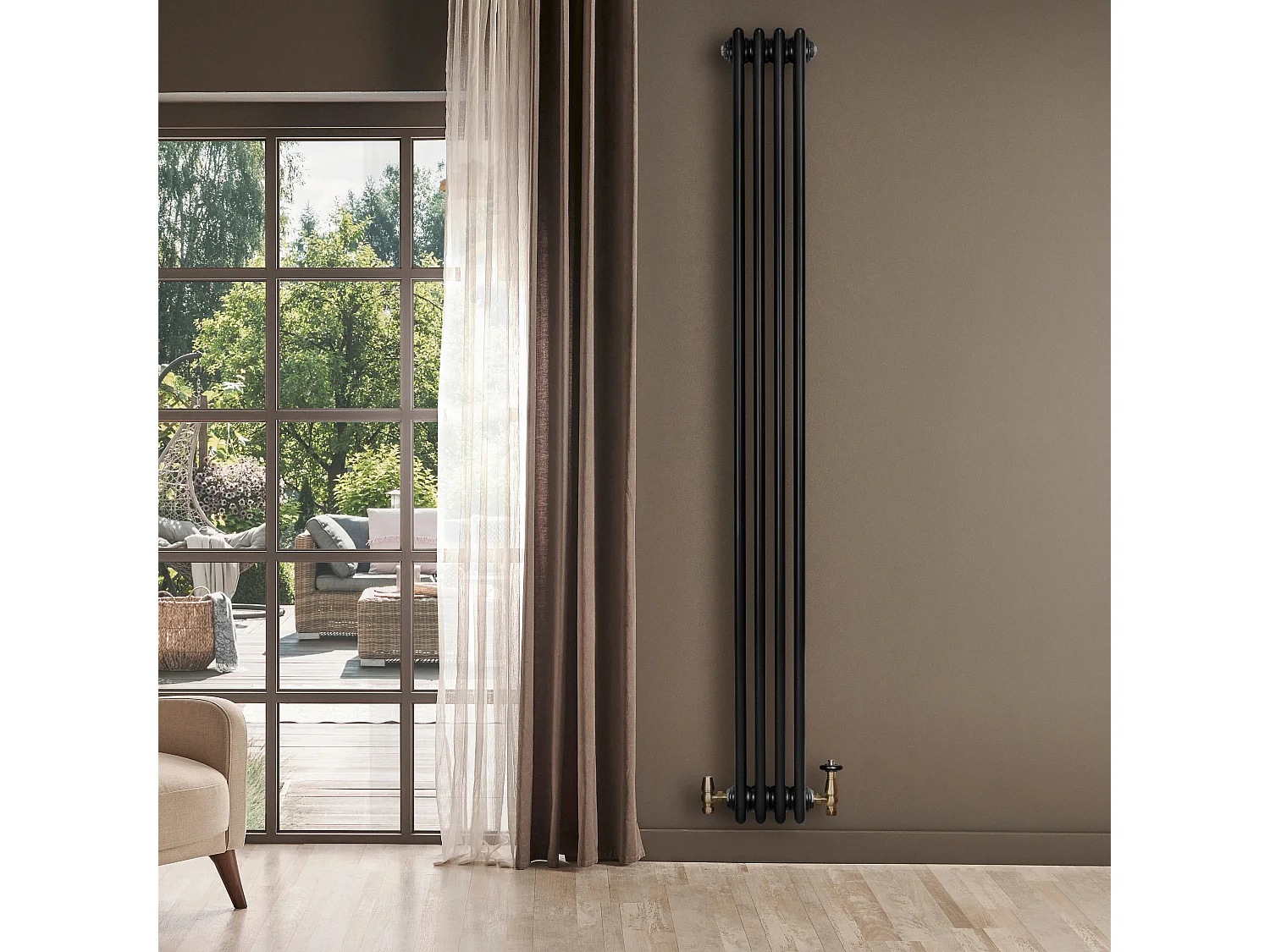 Radiador Vertical 4 Colunas 1800x200 mm - Preto, Aço Carbono 1.5 mm, 1152 W, Alta Eficiência, Fácil Instalação, Durável e Design Clássico