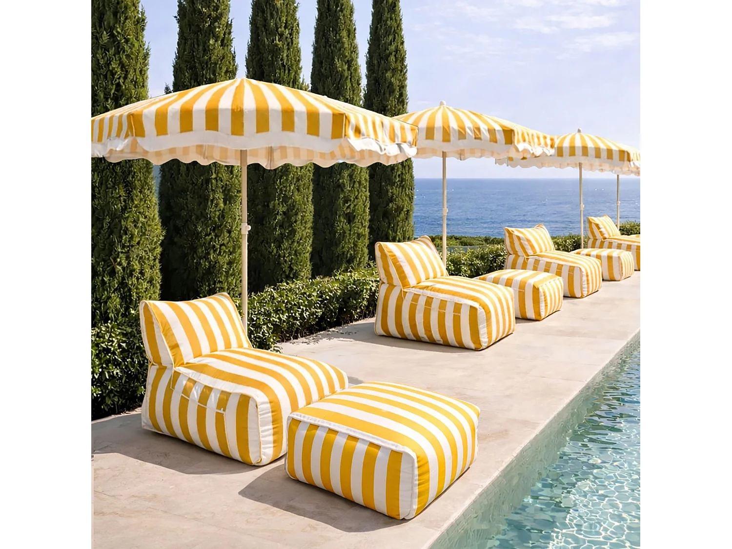 Now's Home - Pouf Extérieur Compresse En Tissu Bouton D'or Et Blanc 70x60x30cm Flavio