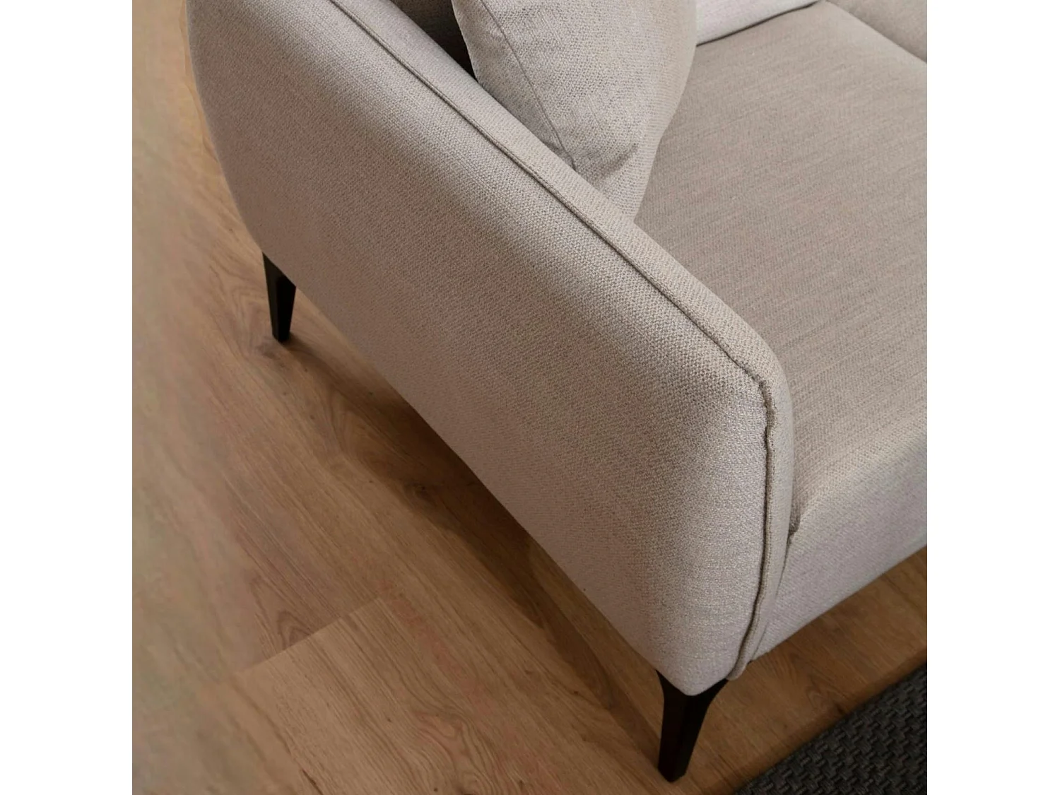 Canapé 2 places écru avec couture décorative VILNIUS