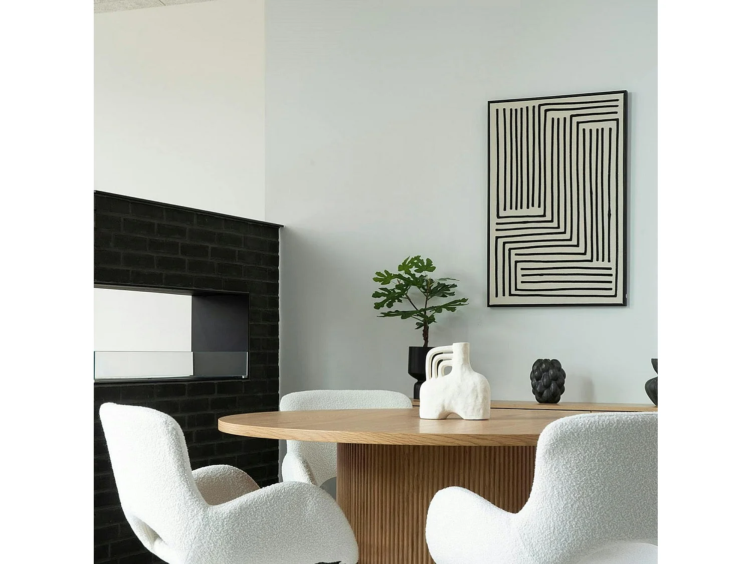 Tableau noir et blanc motif labyrinthe avec cadre 60x90 cm