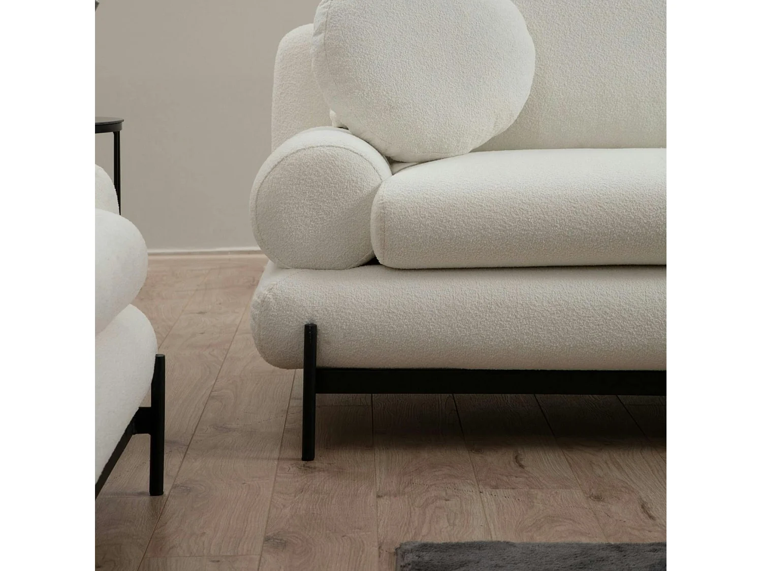 Canapé 2 places blanc bouclette, coussins ronds SION