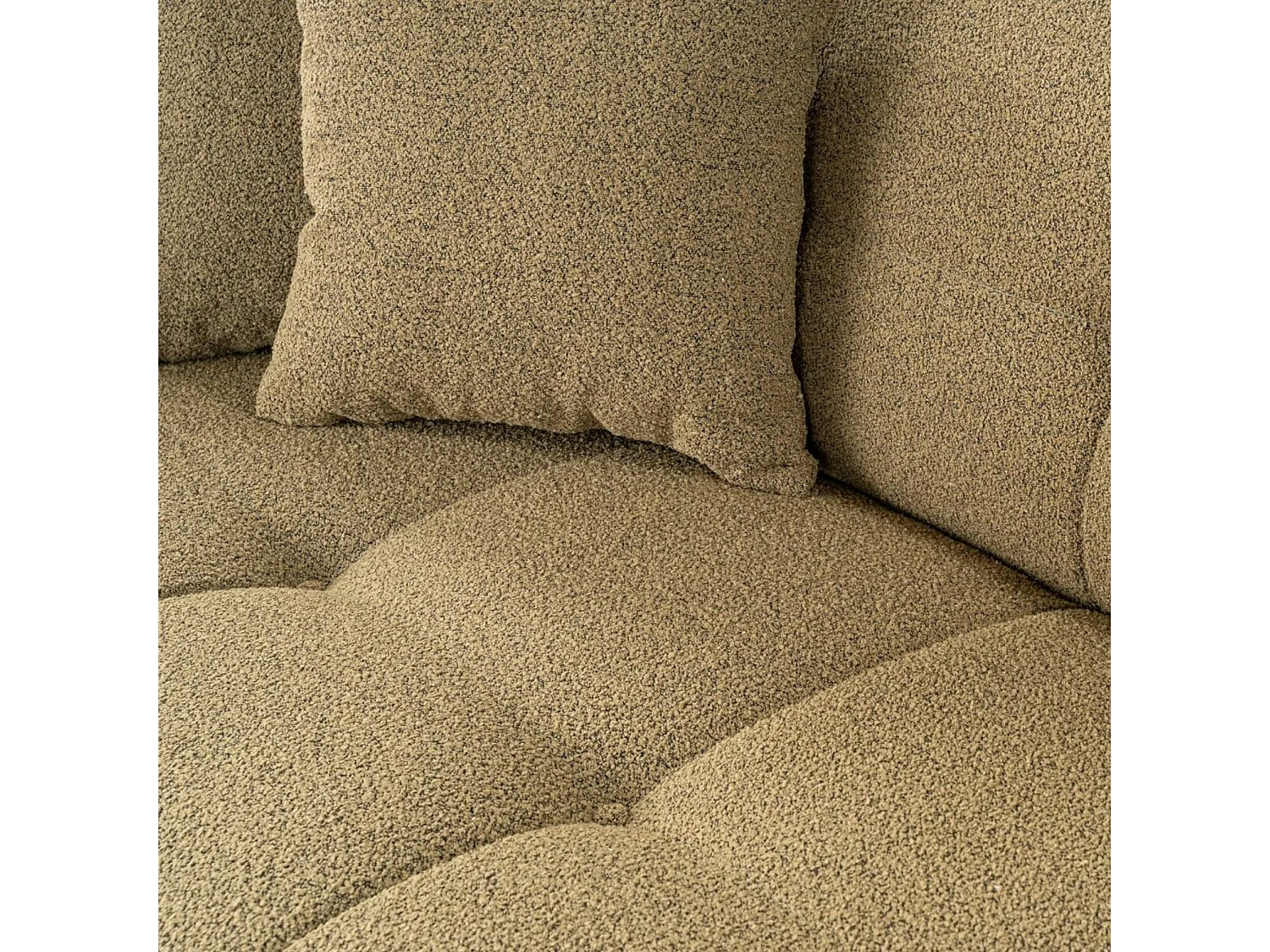 Canapé 3 places capitonné kaki, coussins assortis RAVELLO