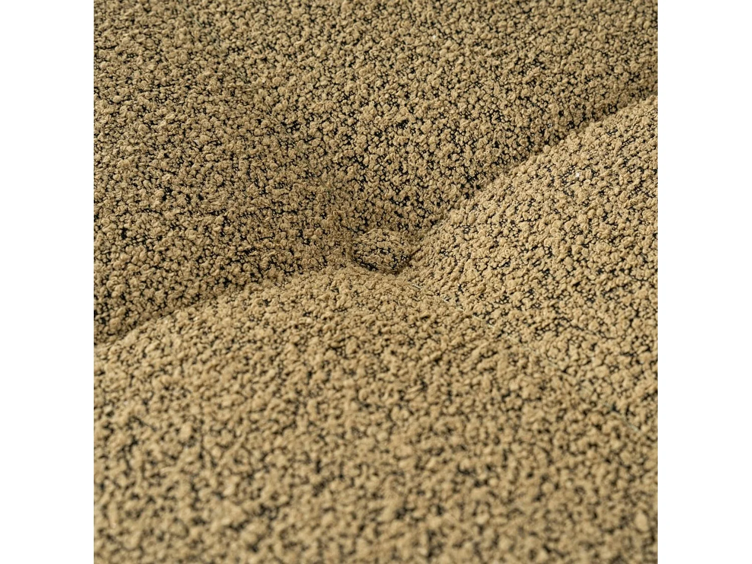 Canapé 3 places capitonné kaki, coussins assortis RAVELLO