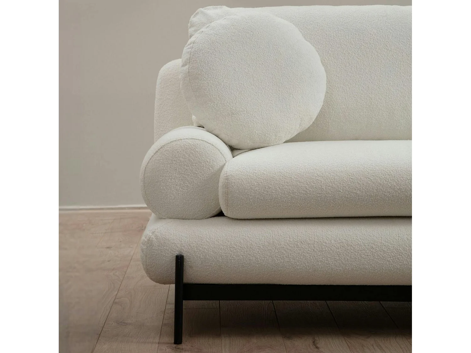 Canapé 3 places blanc bouclette, coussins ronds SION