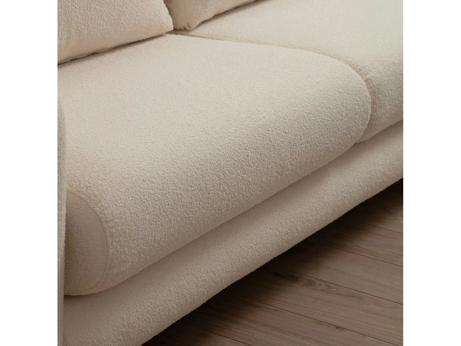 Canapé 2 places écru tissu bouclette, lignes arrondies LUCCA