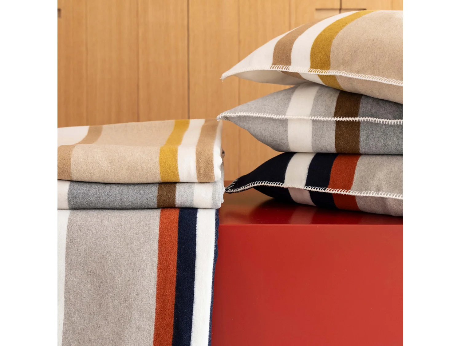 Coussin jacquard recyclé Gioia perle 40 x 65 cm Vivaraise