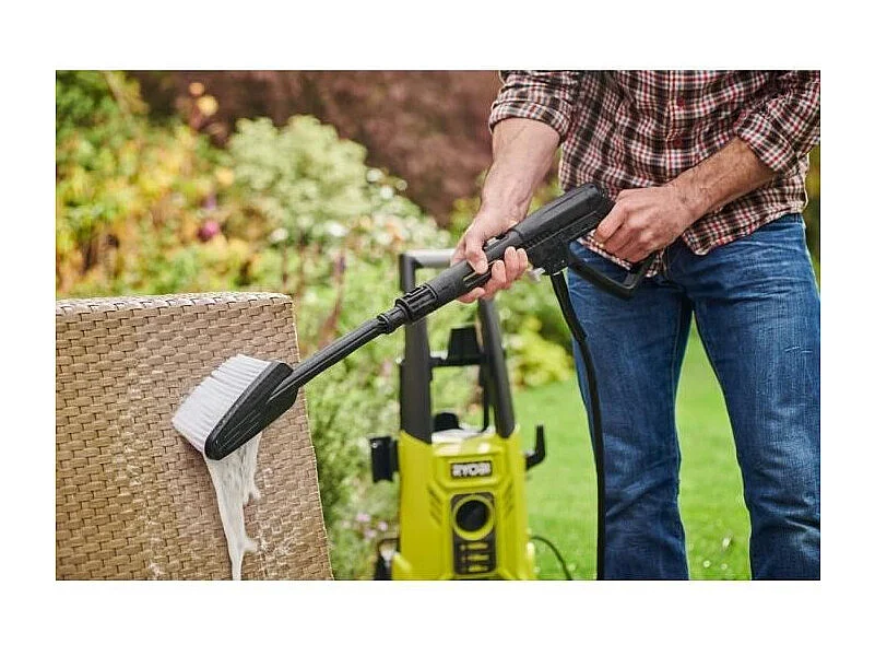 Nettoyeur haute pression 1800 W 130 bars 420 L - flexible 5 m - réservoir 0,9 L - lance vario - lance turbo - brosse multi-surf