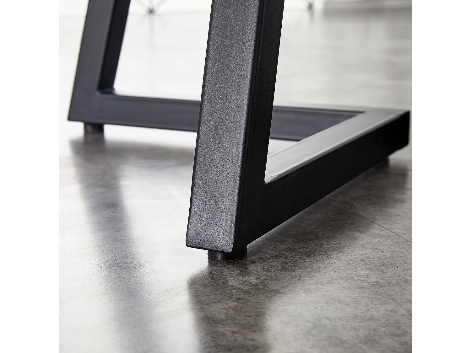 Table à manger carrée 80 cm pour 4 personnes avec pieds en métal -Couleur bois et noir