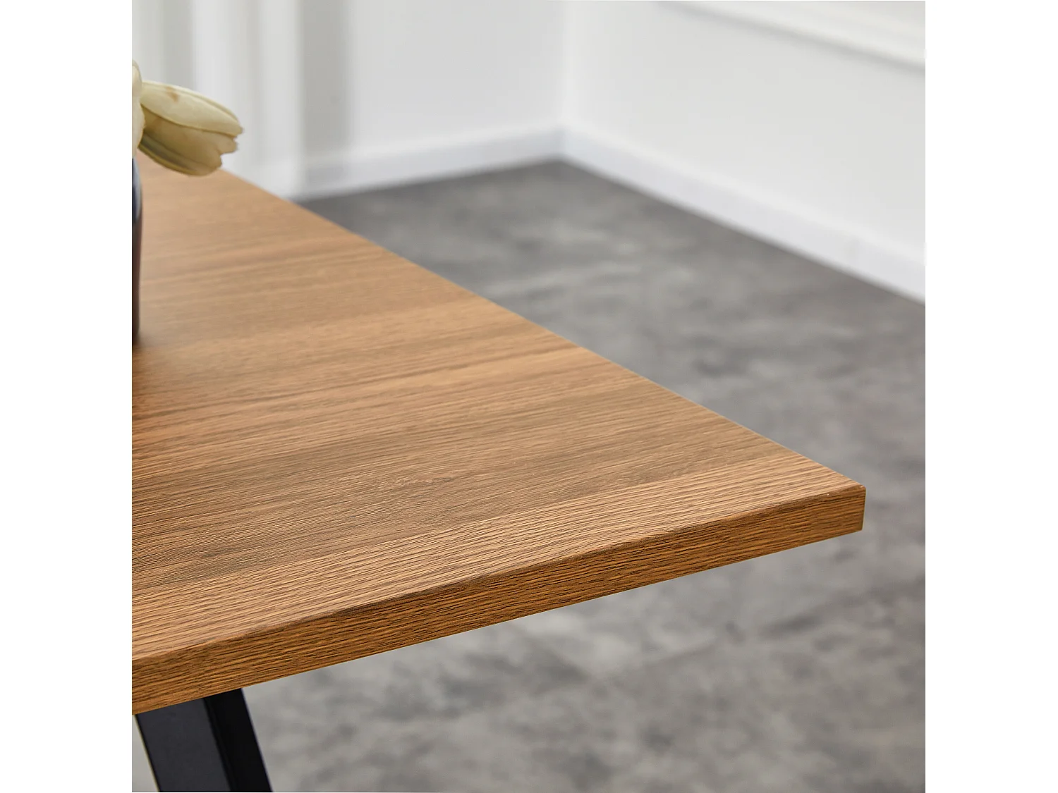 Table à manger carrée 80 cm pour 4 personnes avec pieds en métal -Couleur bois et noir
