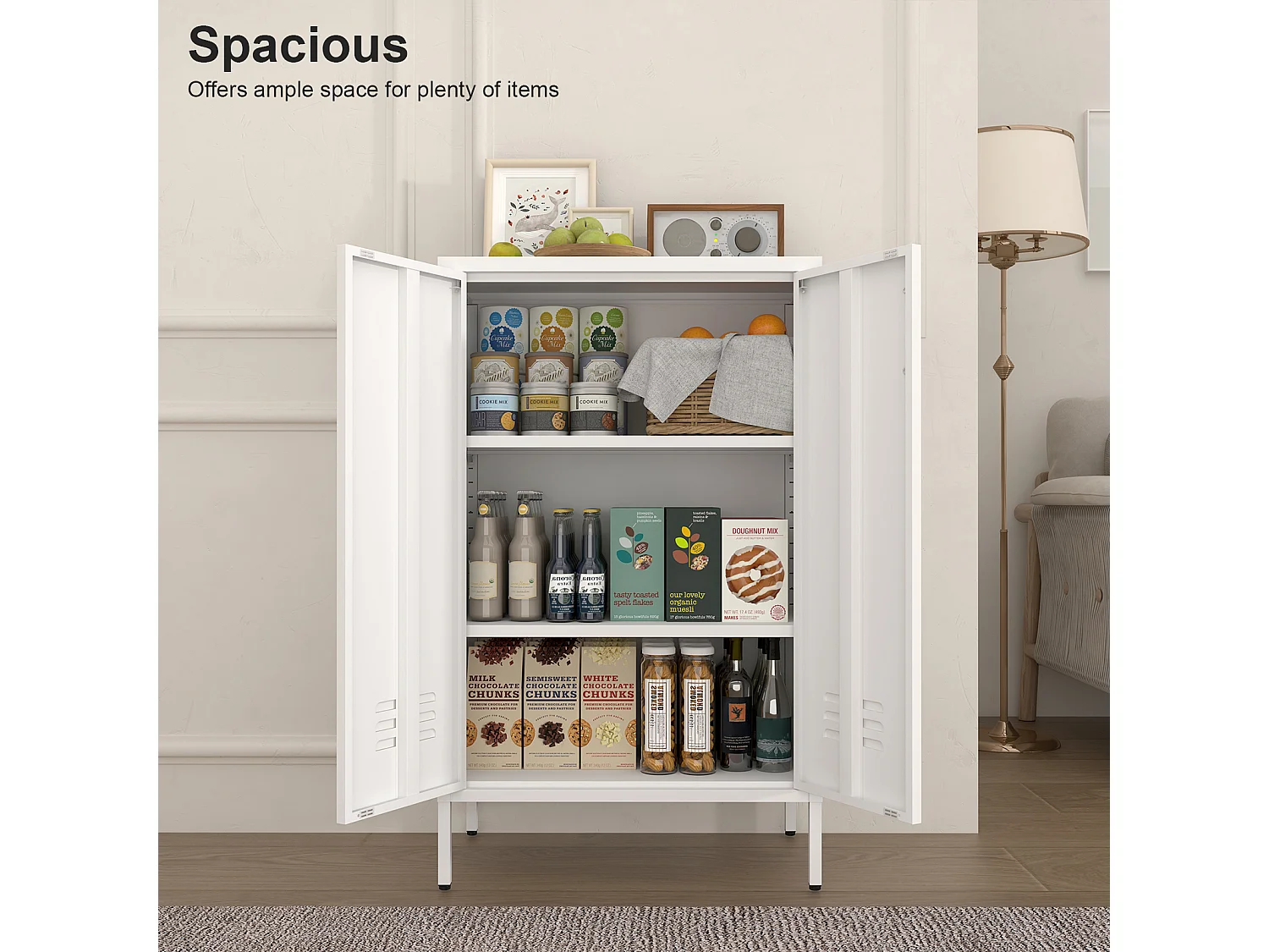 Buffet en métal blanc avec 2 portes et 2 étagères réglables