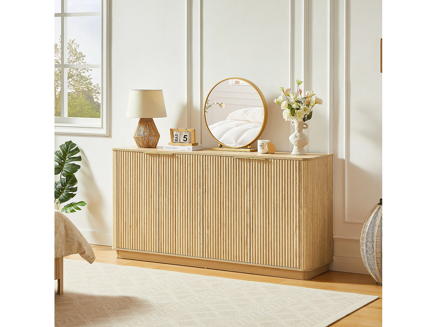 Buffet avec 4 portes rayures verticales - Couleur bois 160 x 40 x 80 cm