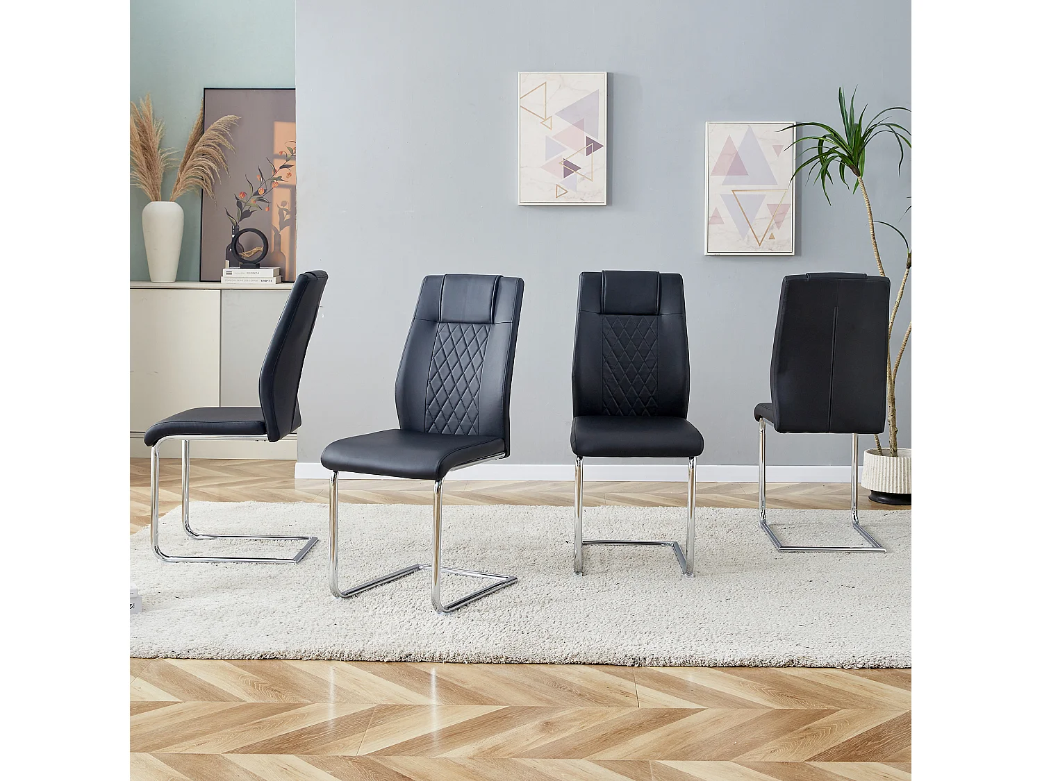 Lot de 4 chaises en simili cuir PU noir - Pieds métal argenté antidérapants