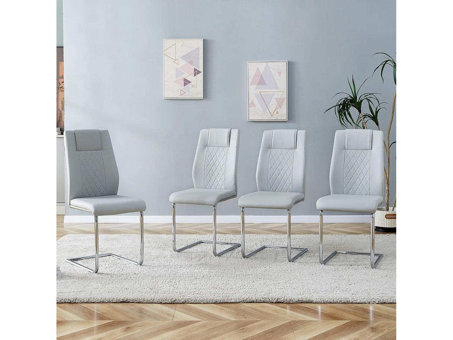 Lot de 4 chaises en simili cuir PU gris clair - Pieds métal argenté antidérapants
