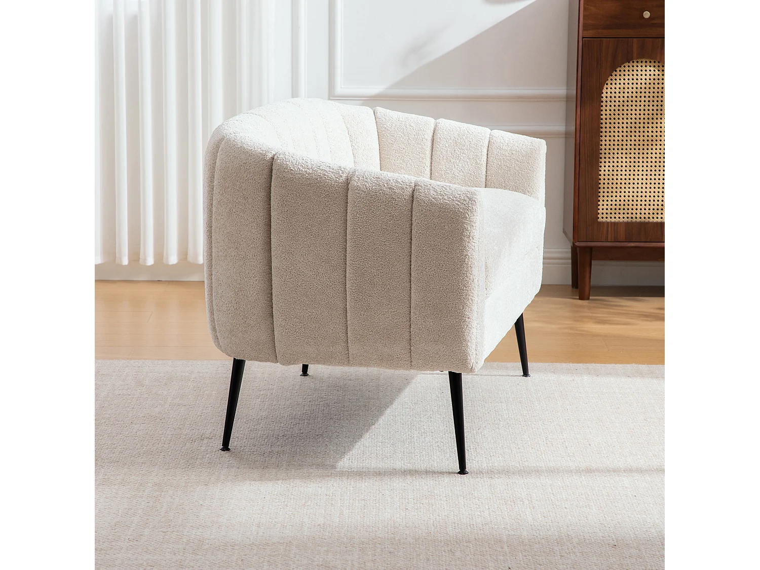 Canapé 2 places petite en tissu chenille beige - Pieds métal