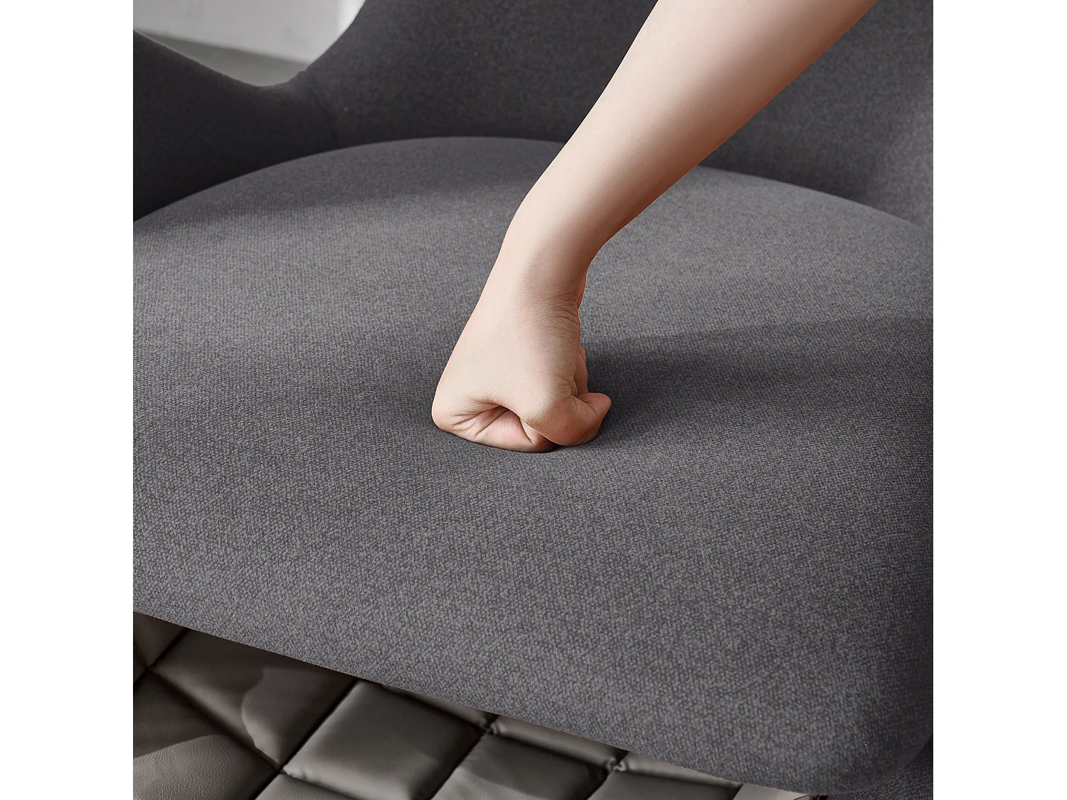 Designfauteuil in walvishaai-stijl met dierennis, grijze stof