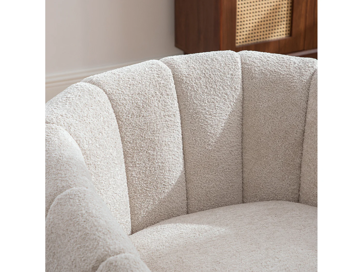 Fauteuil pivotant 360° en chenille beige avec base en métal - Forme de citrouille