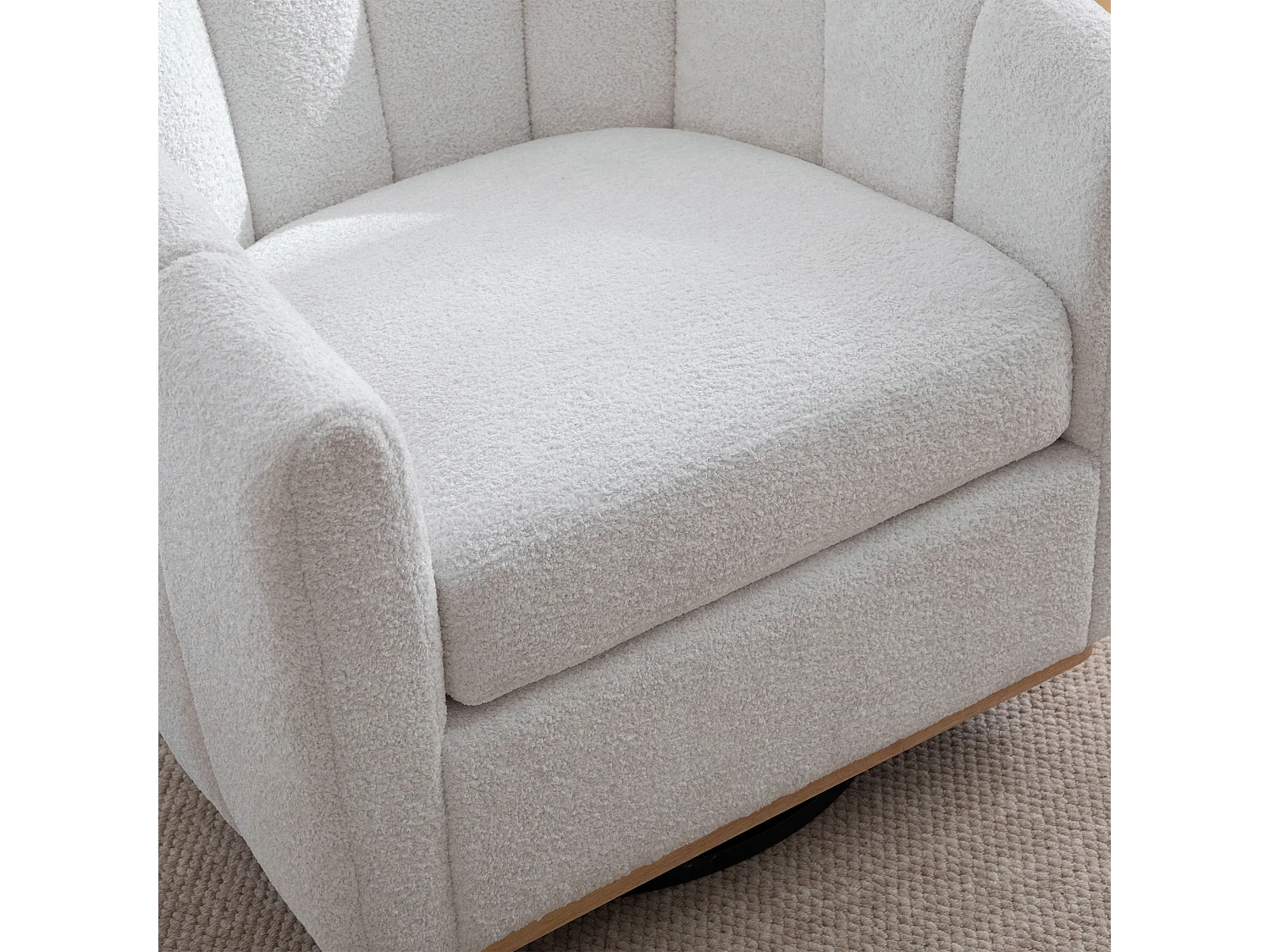 Silla giratoria de 360° en chenilla color marfil con base metálica - Forma de calabaza