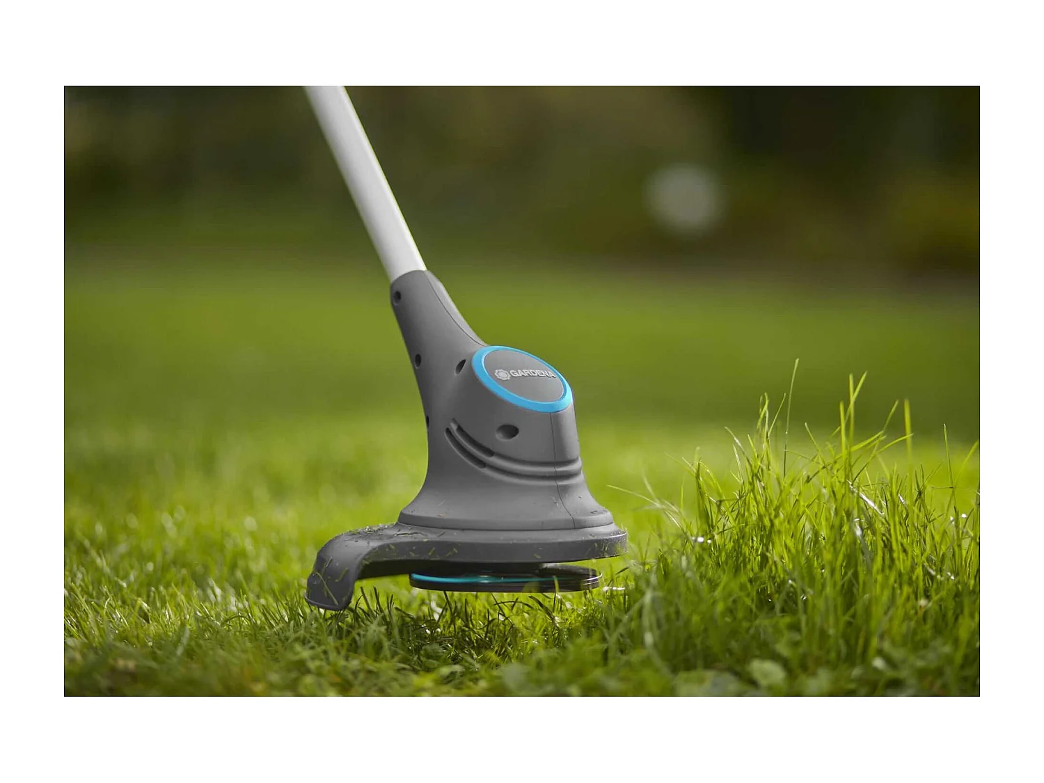 GARDENA SmallCut 23/18V P4A Grastrimmer zonder accu, snijbreedte 23 cm, licht en handzaam