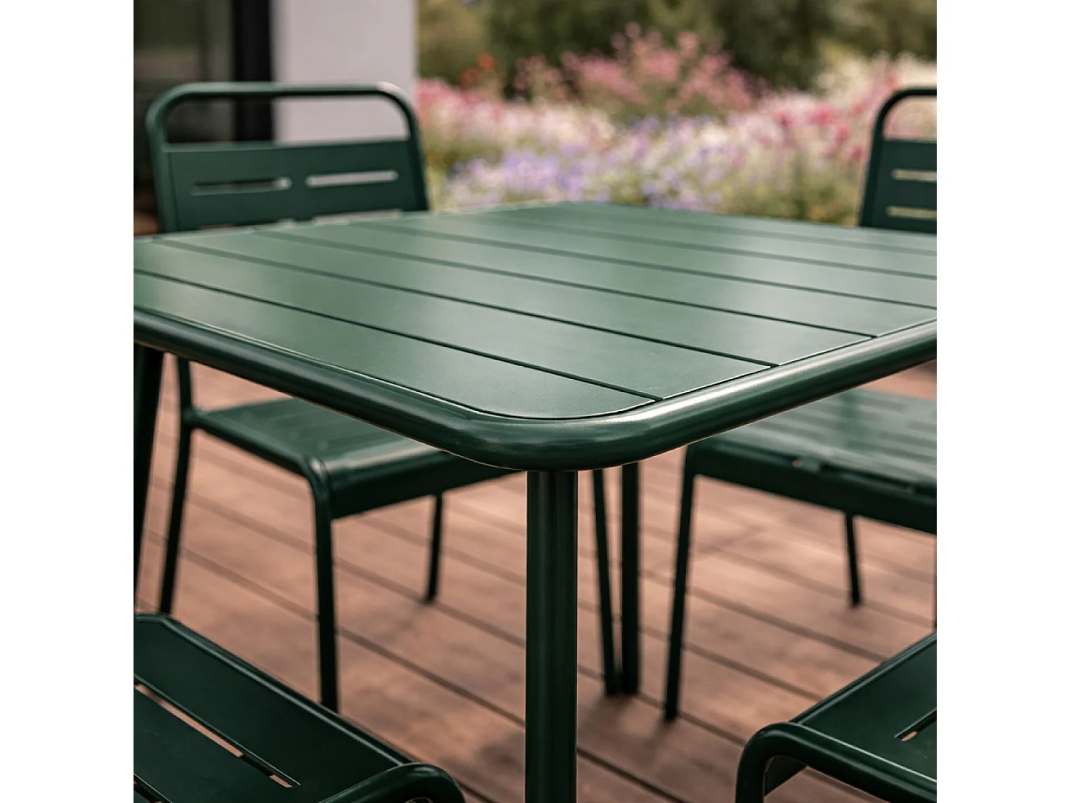Ensemble table de jardin carrée 70cm et 4 chaises vert BERGAME