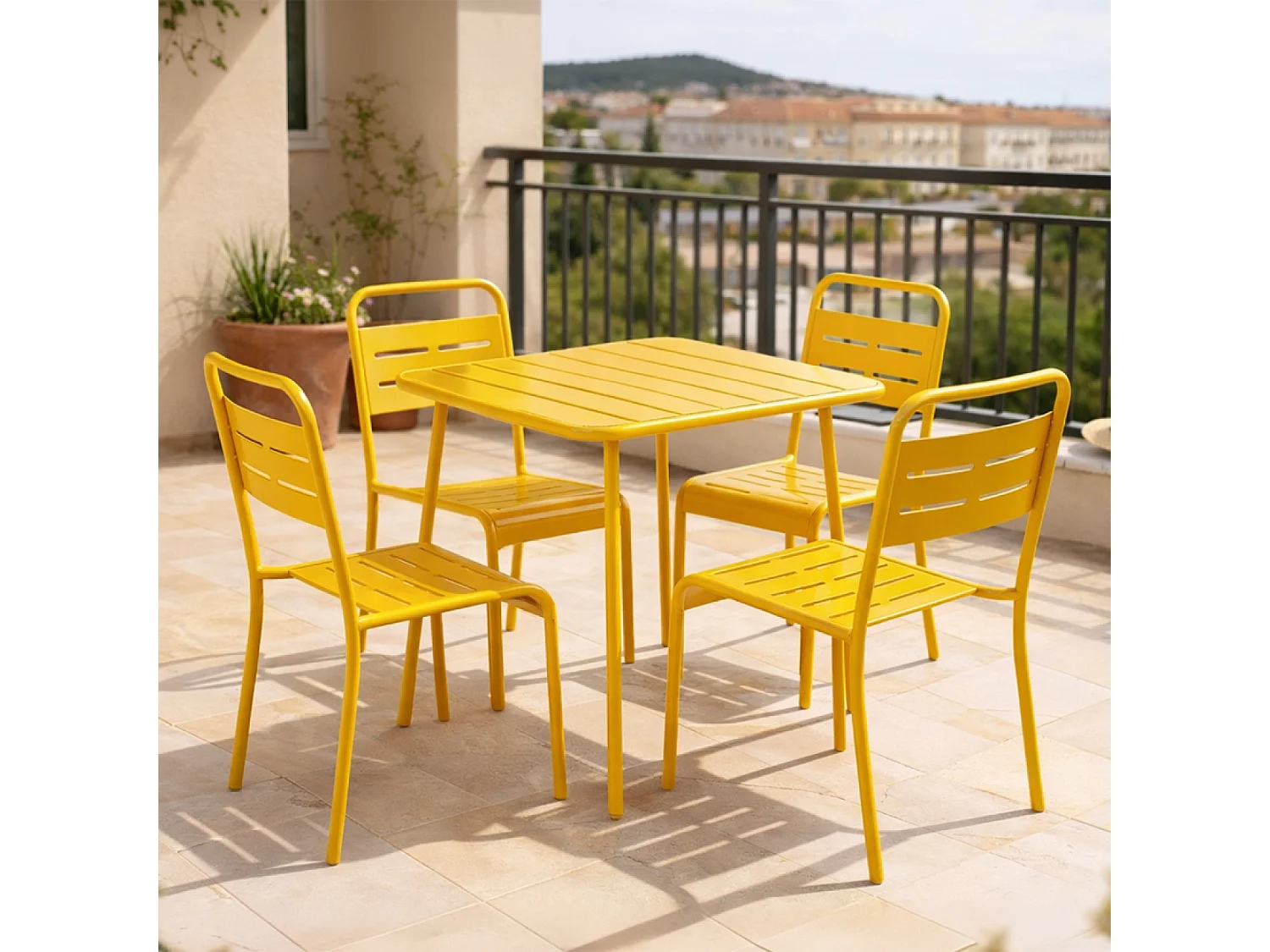 Ensemble table de jardin carrée 70cm et 4 chaises jaune BERGAME