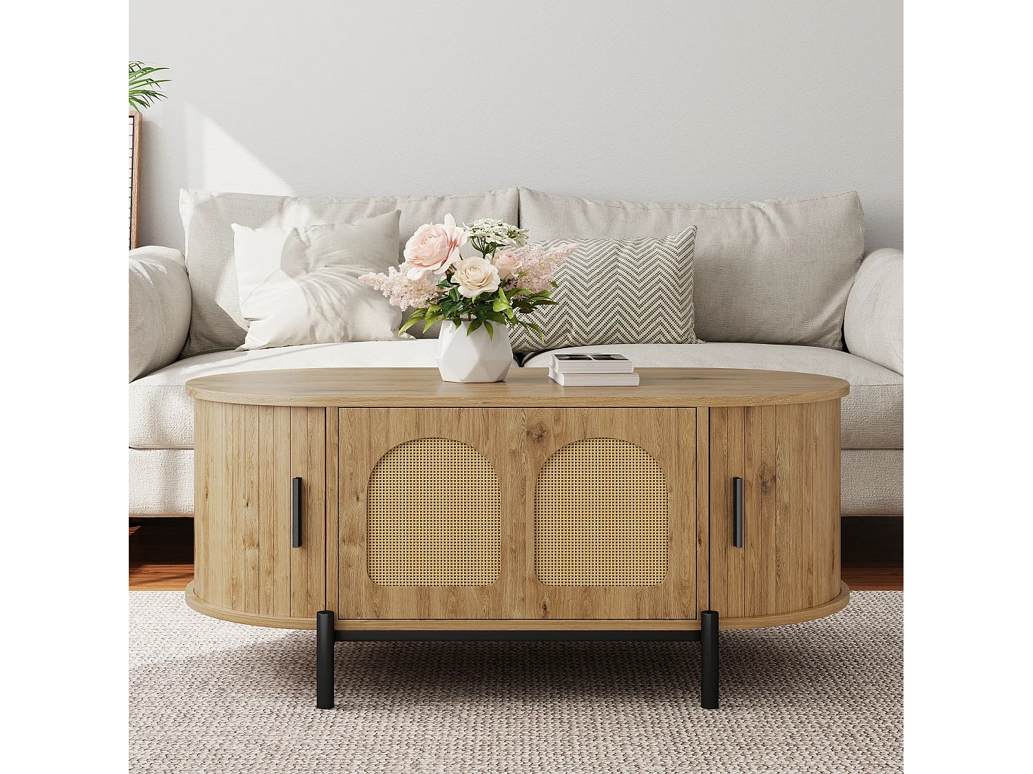 Ovaler Couchtisch aus Rattan – 100 x 50 x 40 cm – mit Schiebetüren und Stauraum – Metallbeine – MDF – natur